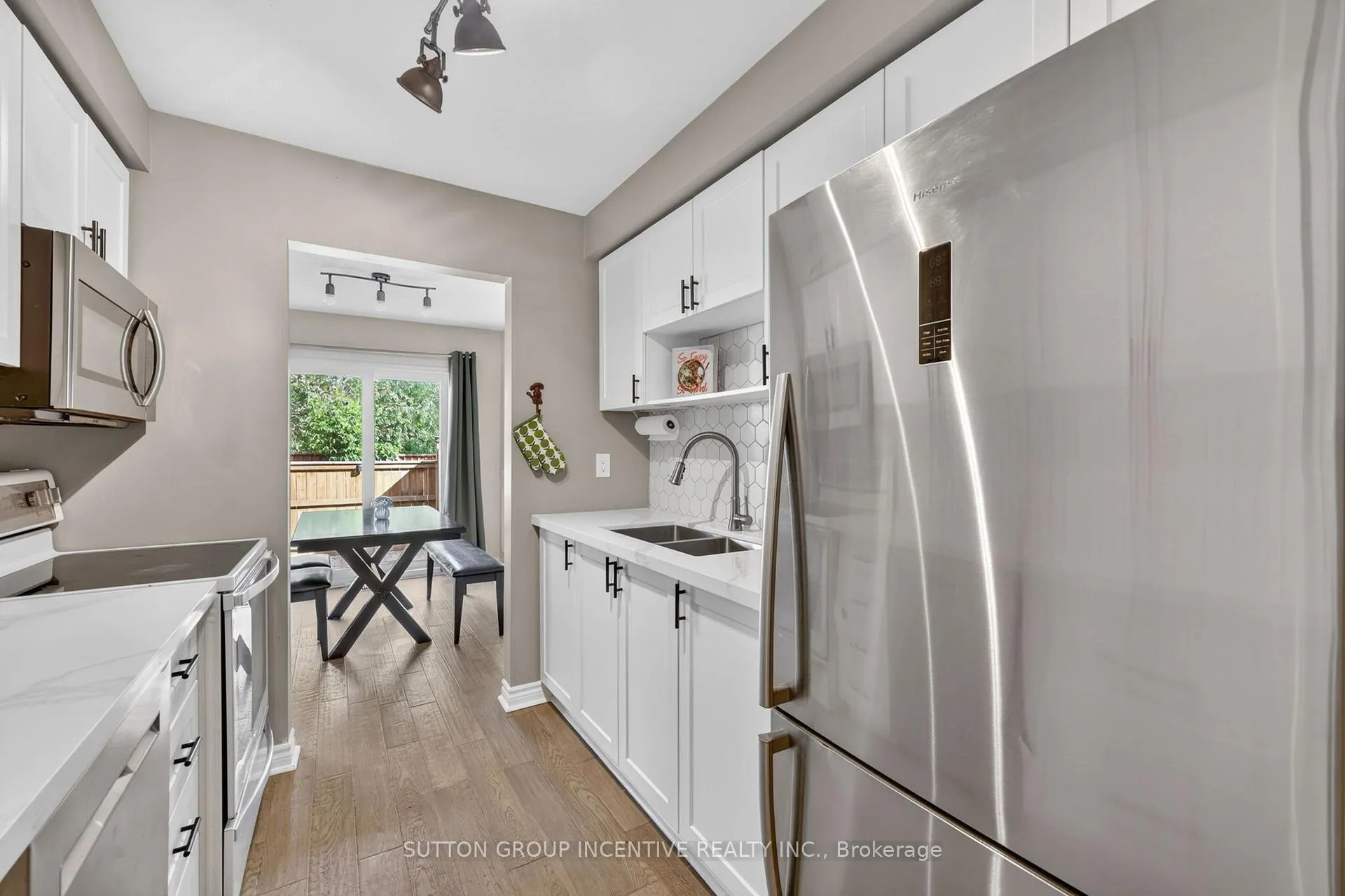 Photo 24 of Unit 16, 165 Kozlov Street, Barrie, West Bayfield — HOMEH