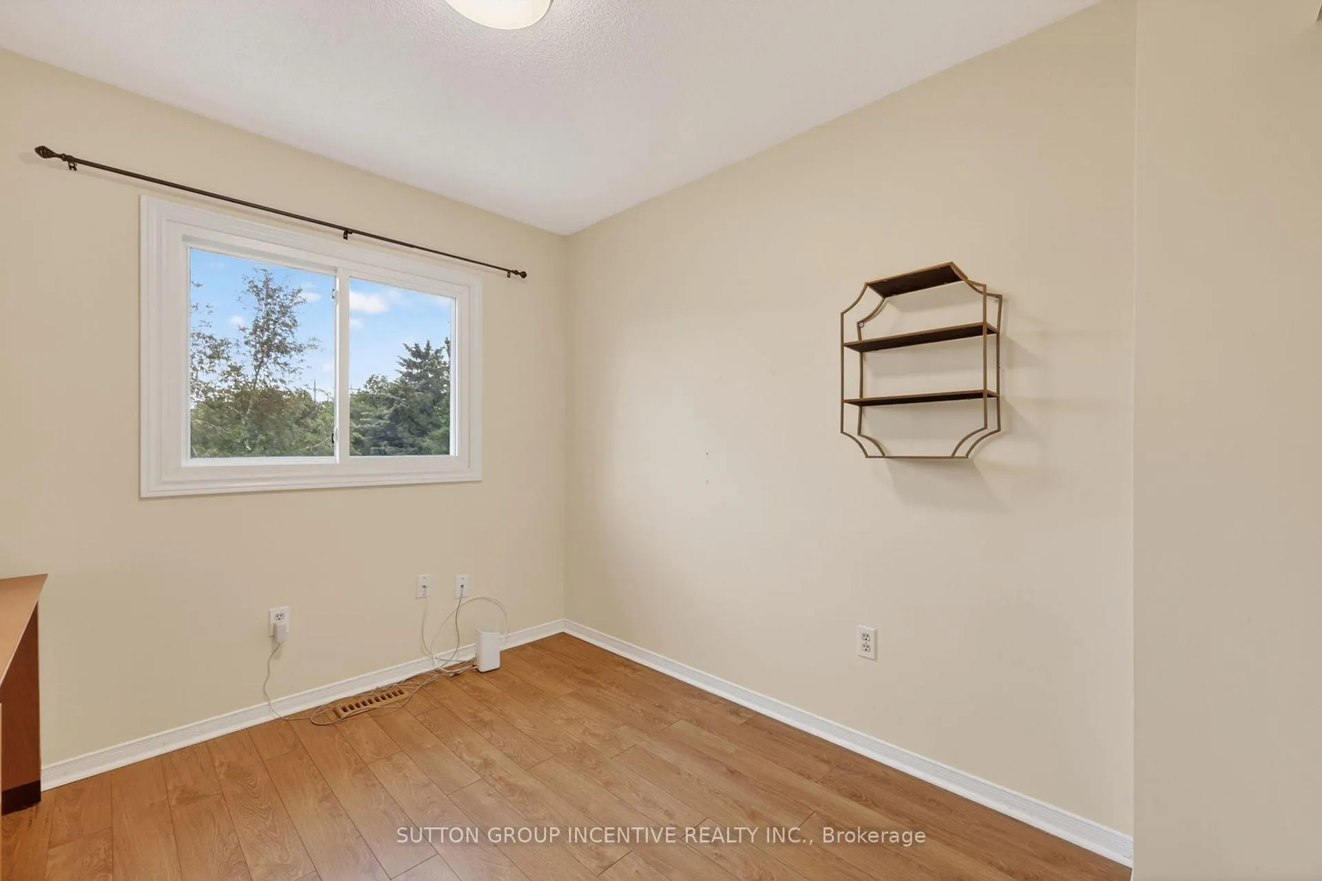 Photo 40 of Unit 16, 165 Kozlov Street, Barrie, West Bayfield — HOMEH