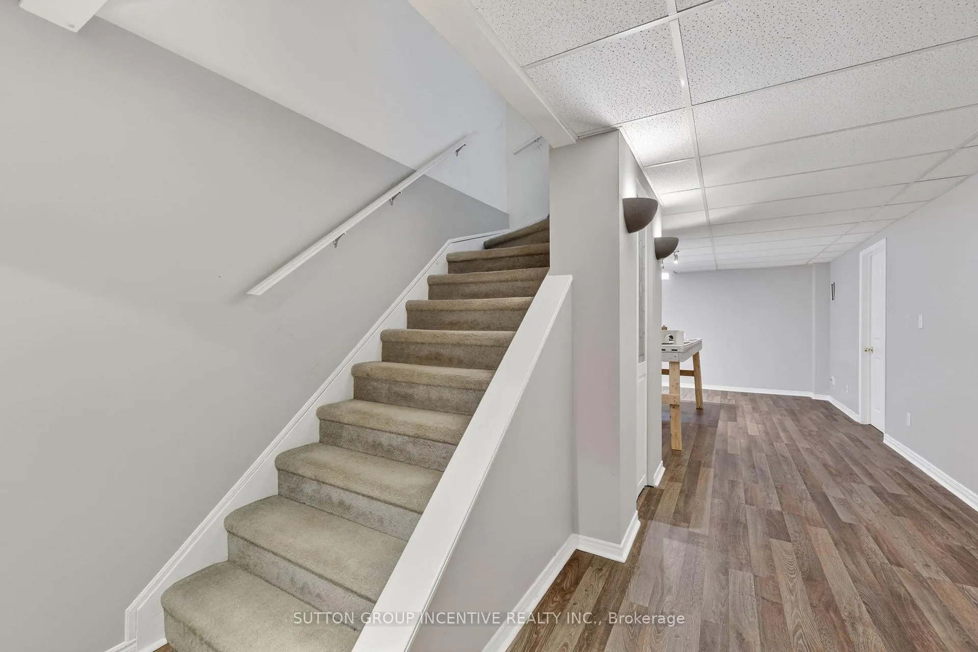 Photo 43 of Unit 16, 165 Kozlov Street, Barrie, West Bayfield — HOMEH
