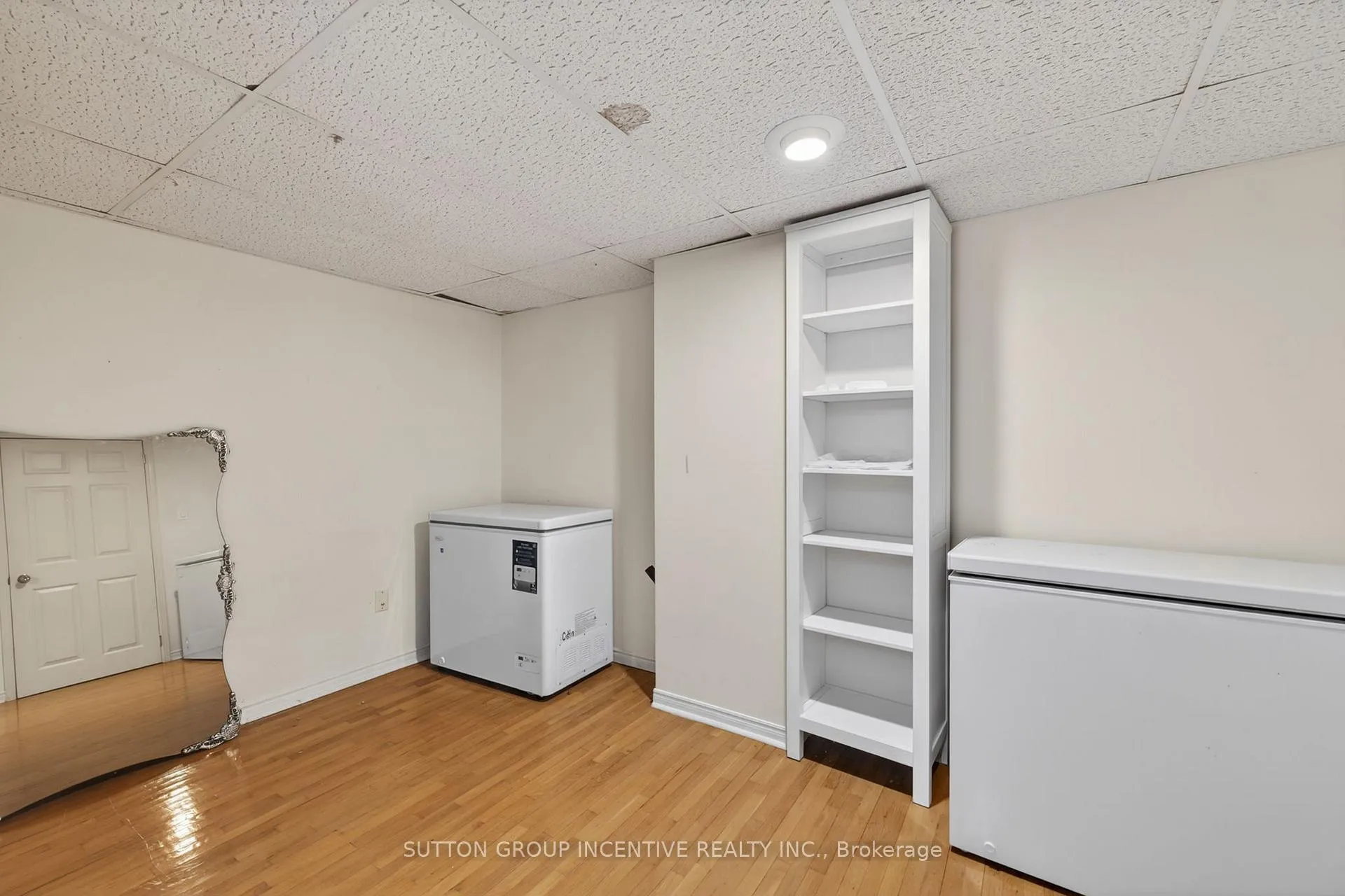 Photo 46 of Unit 16, 165 Kozlov Street, Barrie, West Bayfield — HOMEH