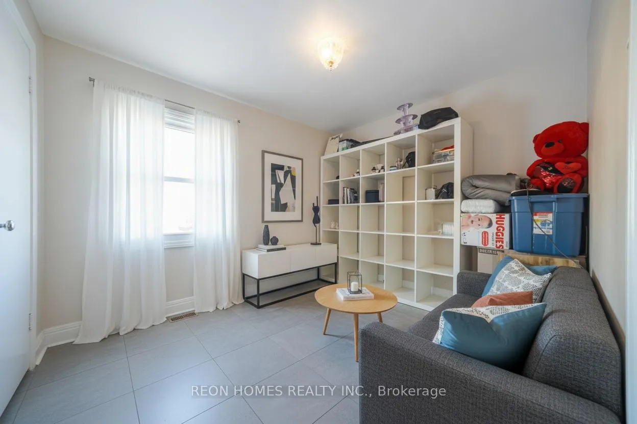 Photo 10 of 2250 Pitt Street, Cornwall — HOMEH