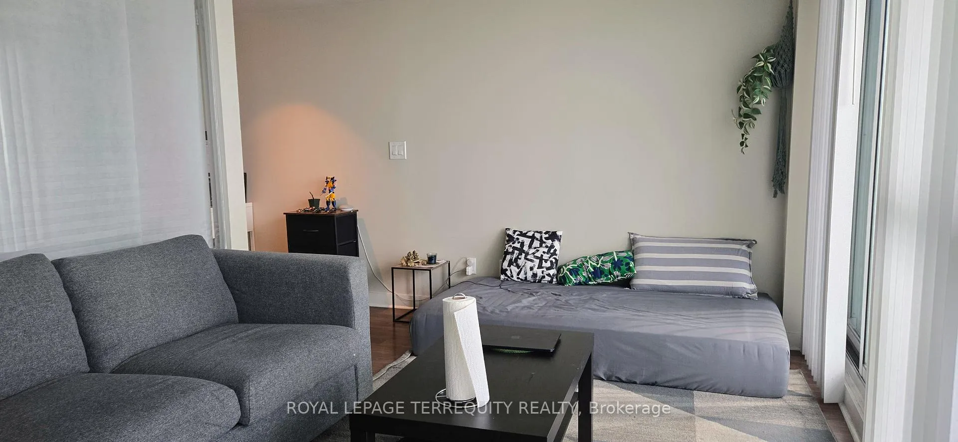 Photo 8 of Unit 1708, 155 Legion Road N, Etobicoke, Mimico — HOMEH