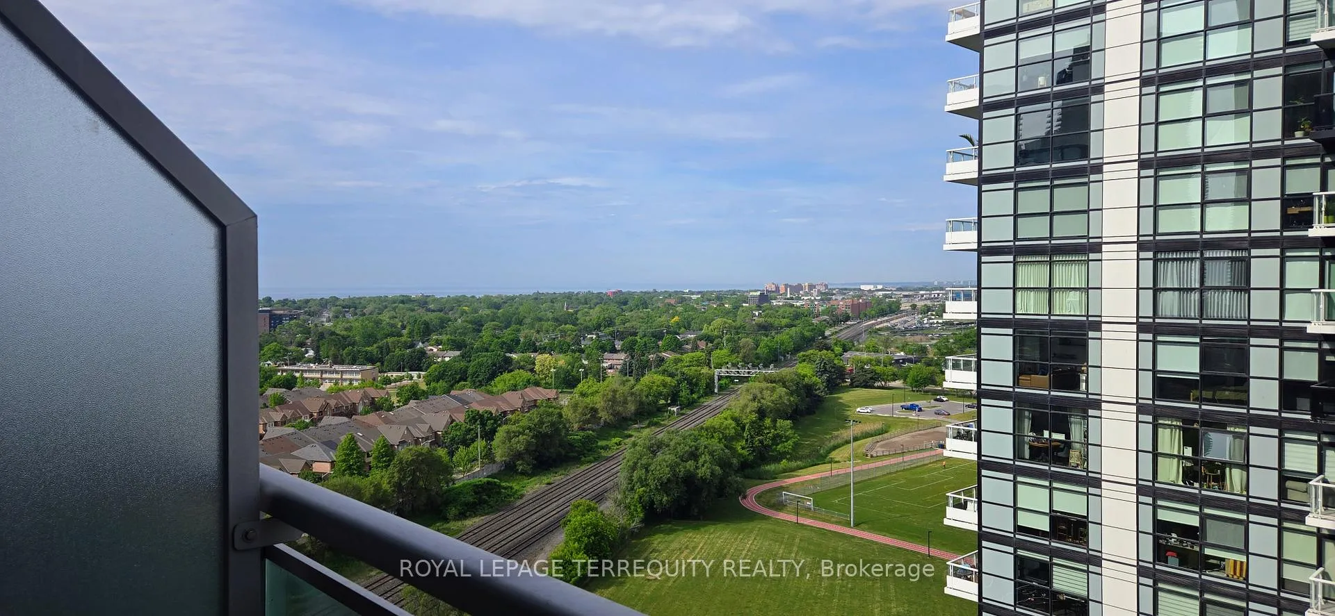 Photo 16 of Unit 1708, 155 Legion Road N, Etobicoke, Mimico — HOMEH