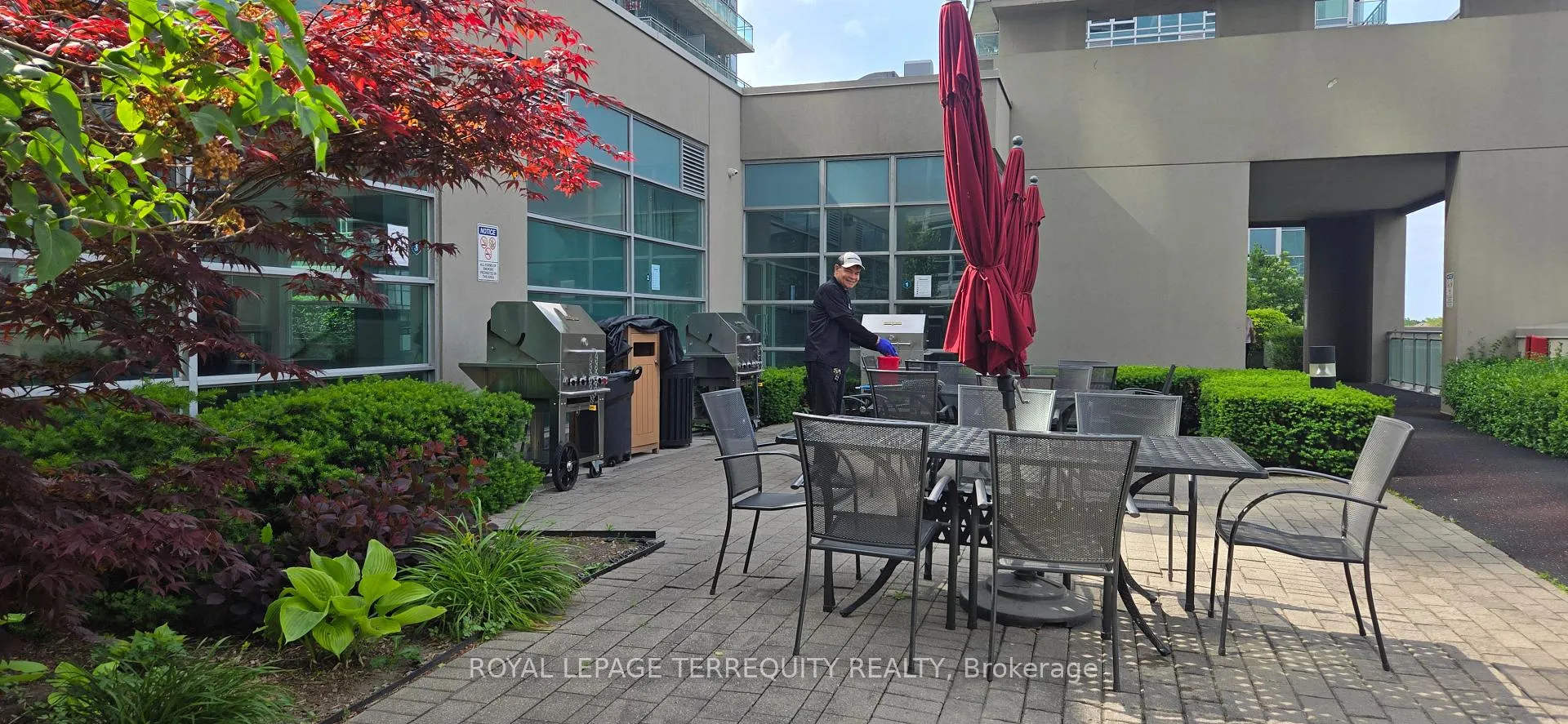 Photo 19 of Unit 1708, 155 Legion Road N, Etobicoke, Mimico — HOMEH