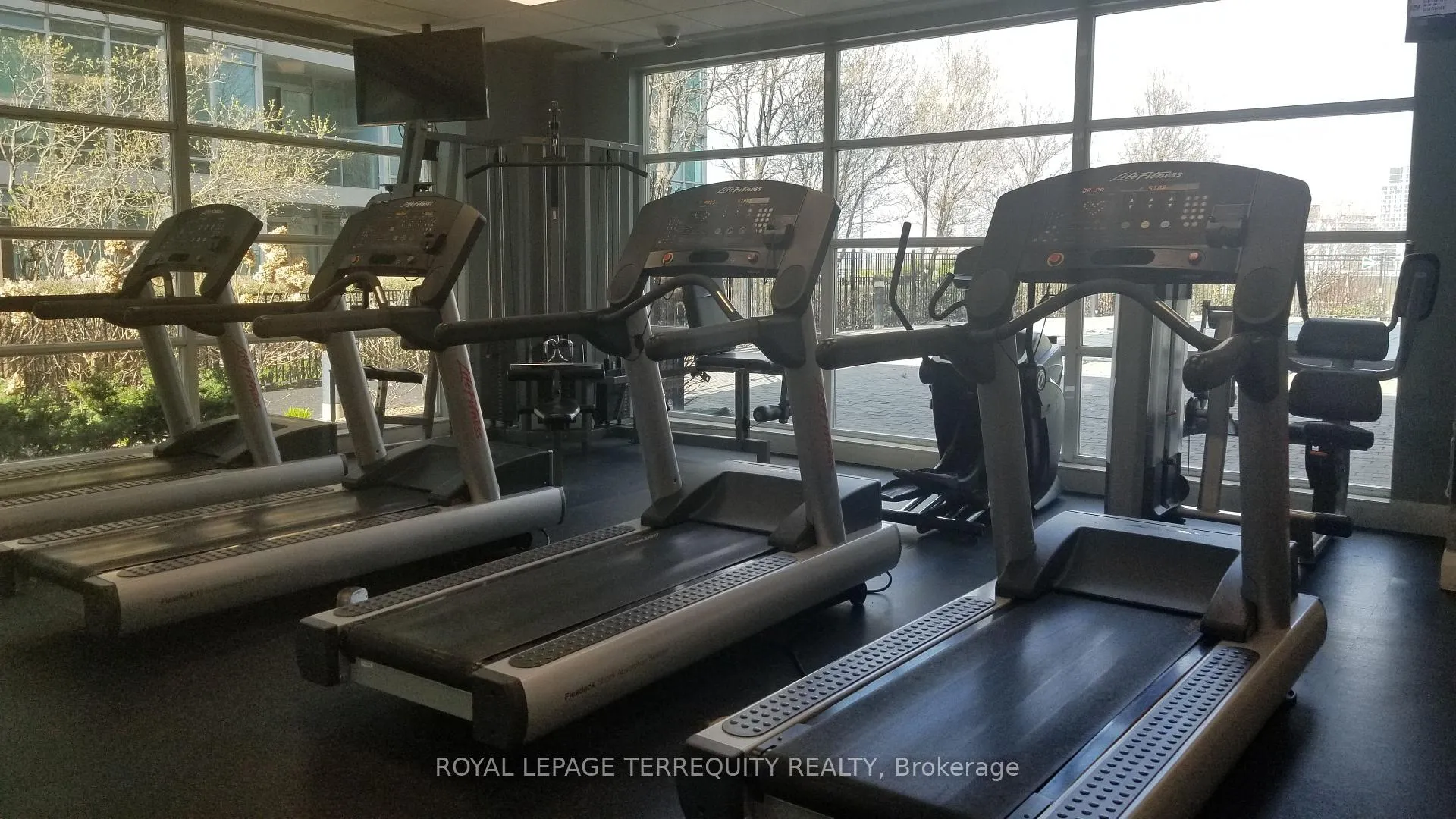 Photo 22 of Unit 1708, 155 Legion Road N, Etobicoke, Mimico — HOMEH