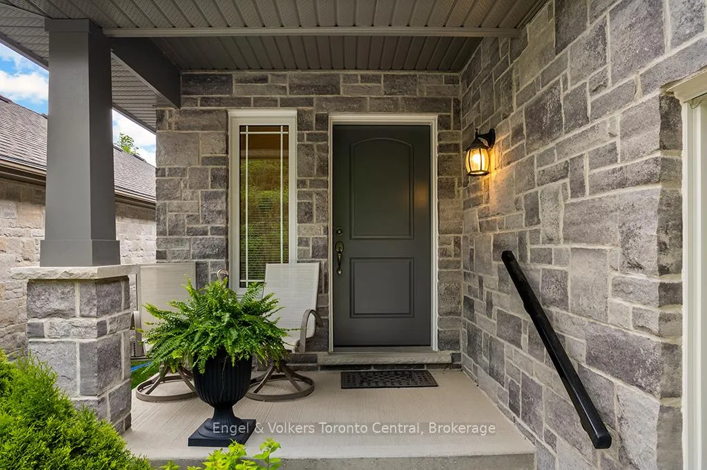 Photo 2 of 1877 8th Avenue W, Owen Sound — HOMEH