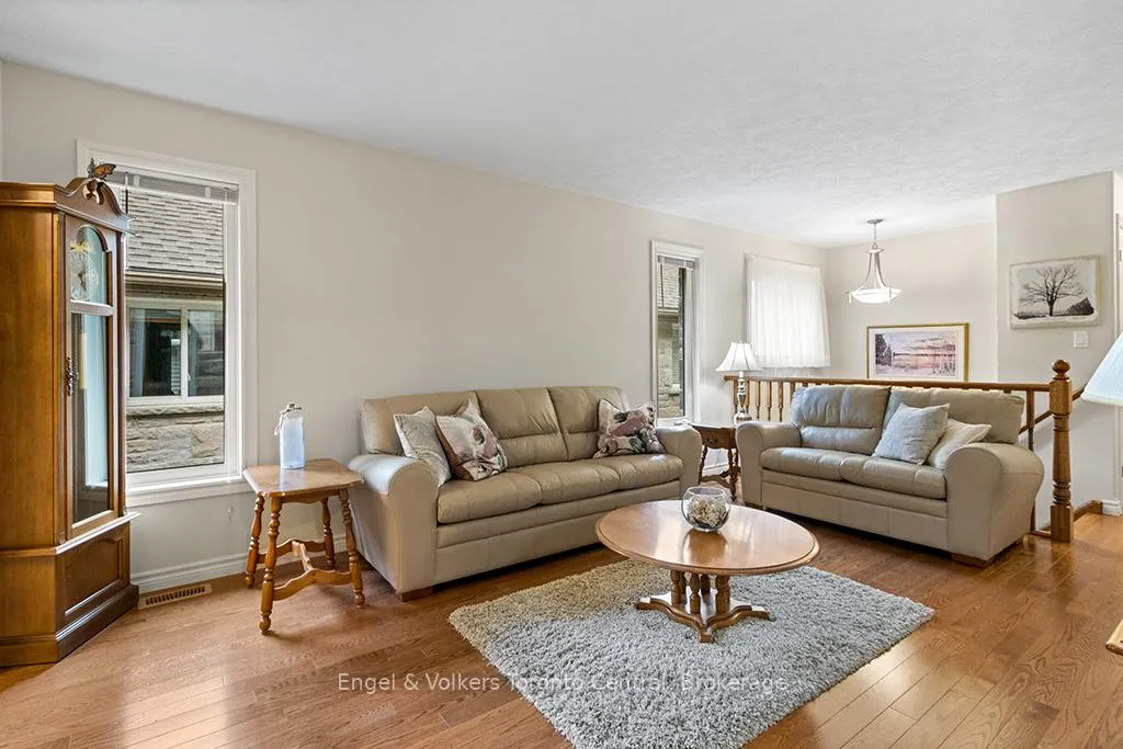 Photo 8 of 1877 8th Avenue W, Owen Sound — HOMEH