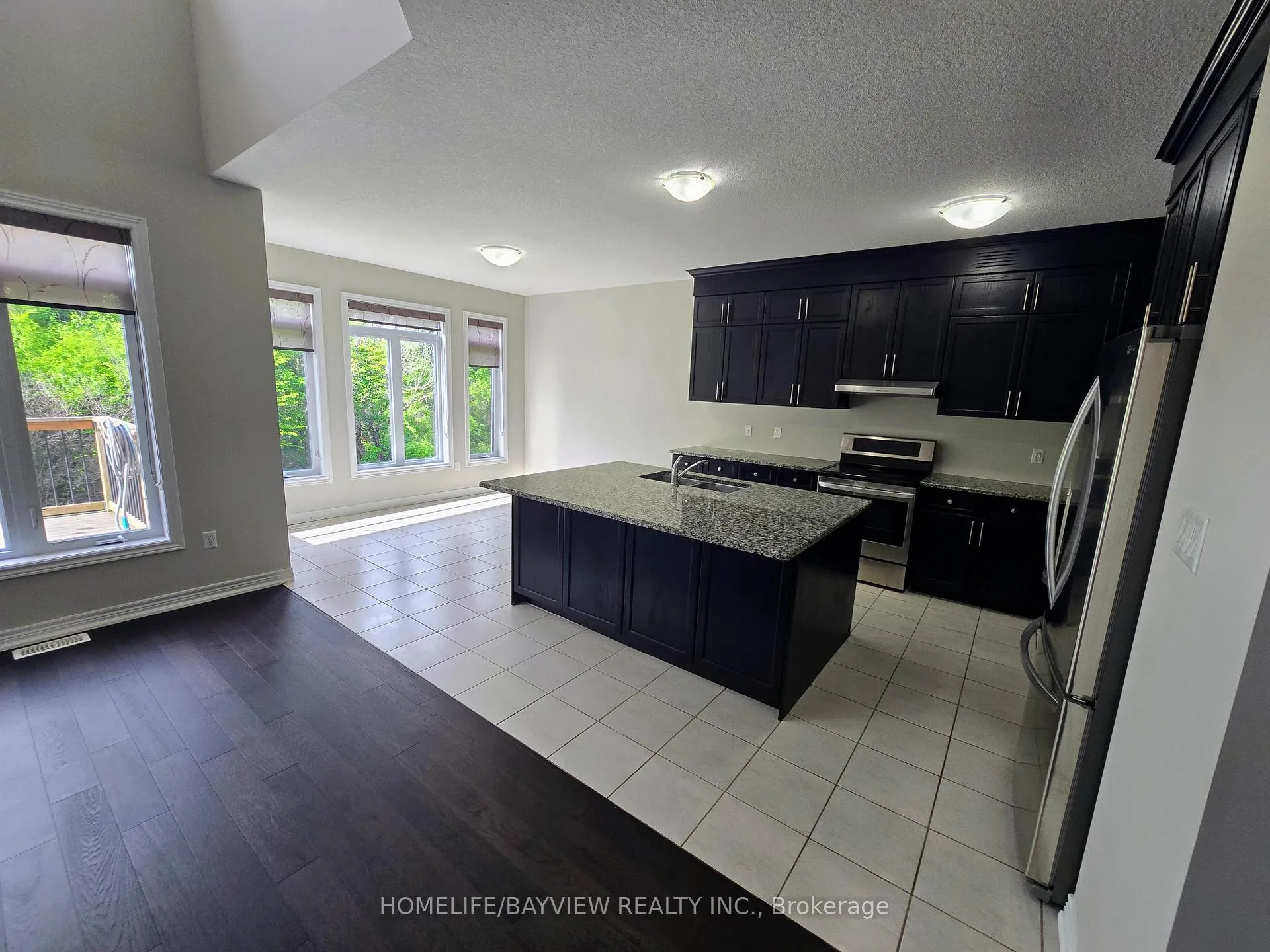 Photo 10 of 65 Westra Drive, Guelph, Willow West/Sugarbush/West Acres — HOMEH