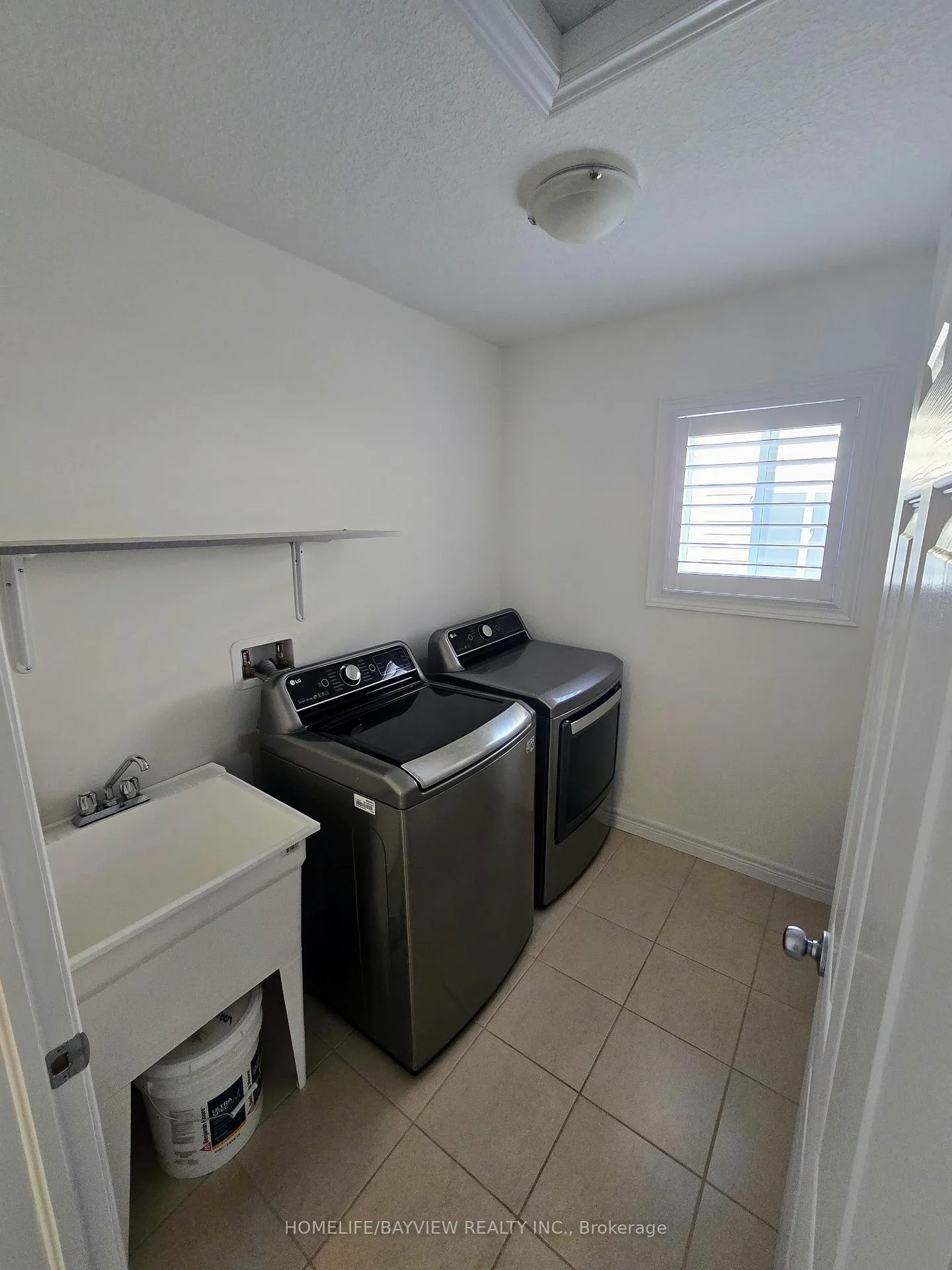 Photo 15 of 65 Westra Drive, Guelph, Willow West/Sugarbush/West Acres — HOMEH