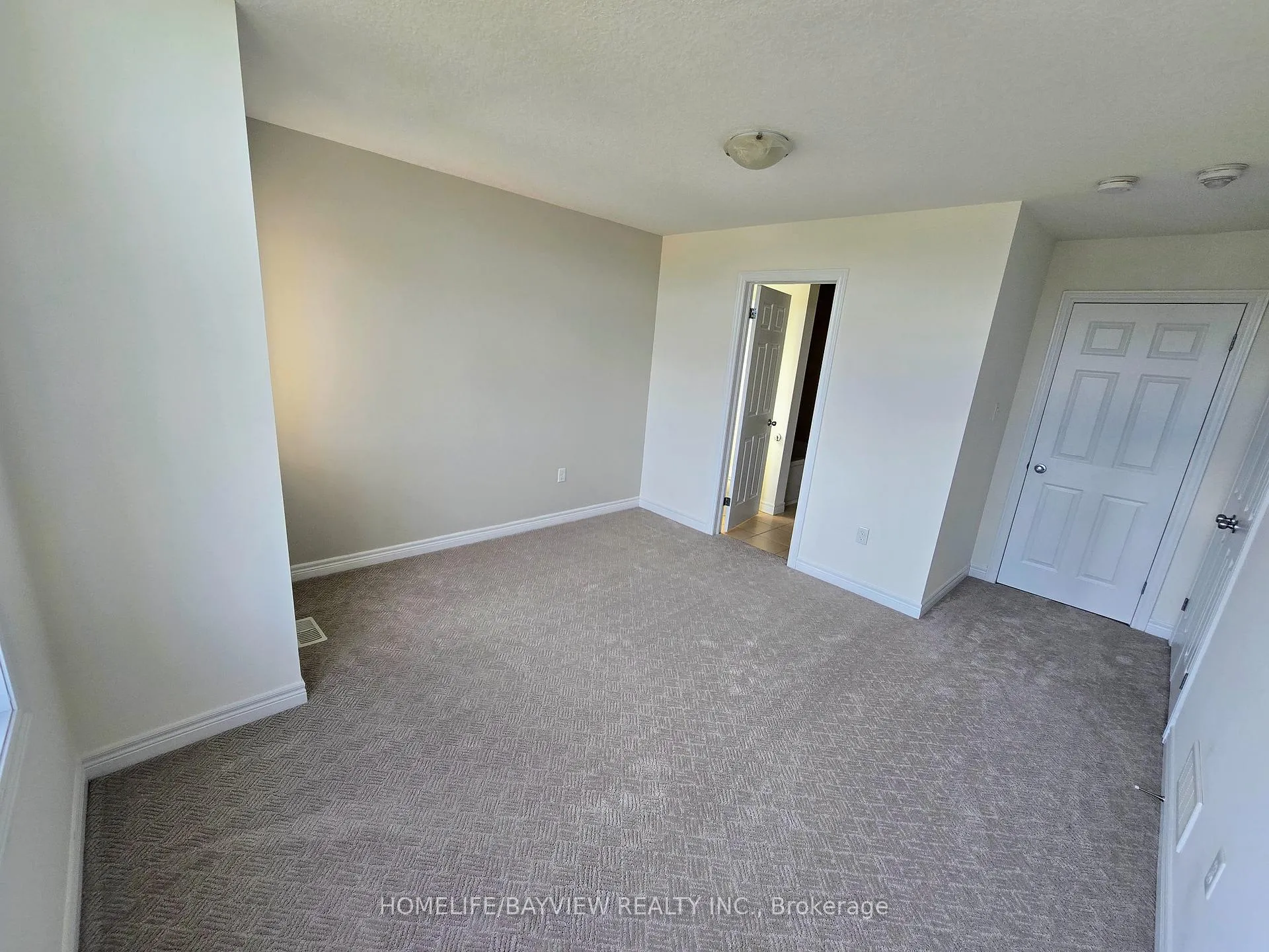 Photo 19 of 65 Westra Drive, Guelph, Willow West/Sugarbush/West Acres — HOMEH