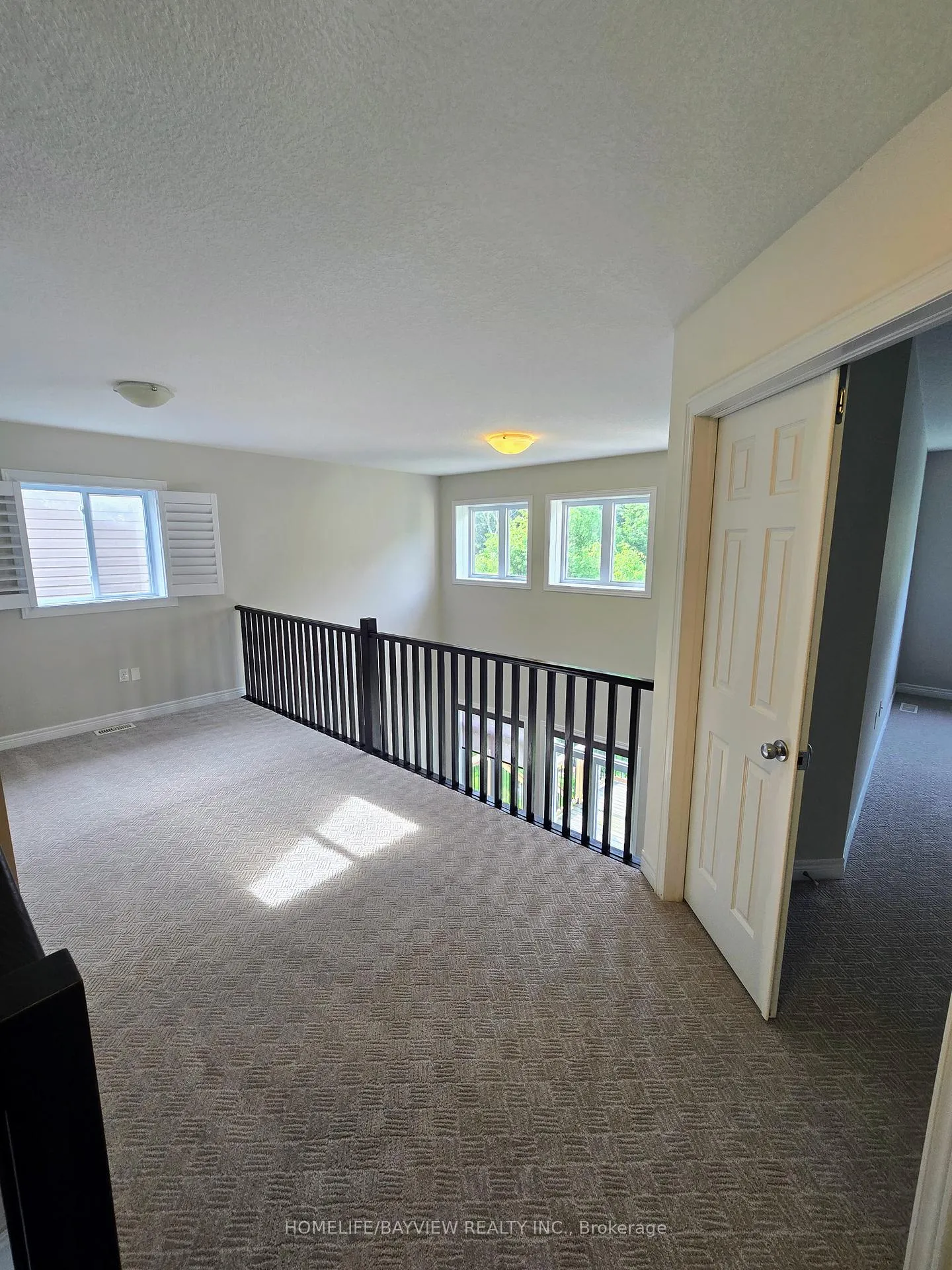 Photo 23 of 65 Westra Drive, Guelph, Willow West/Sugarbush/West Acres — HOMEH