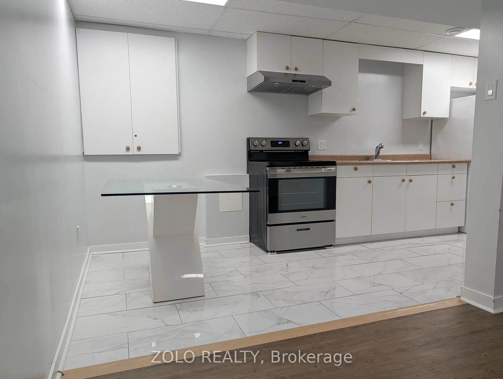 Photo 2 of Unit LOWER, 31 Buchanan Street, Barrie, Grove East — HOMEH