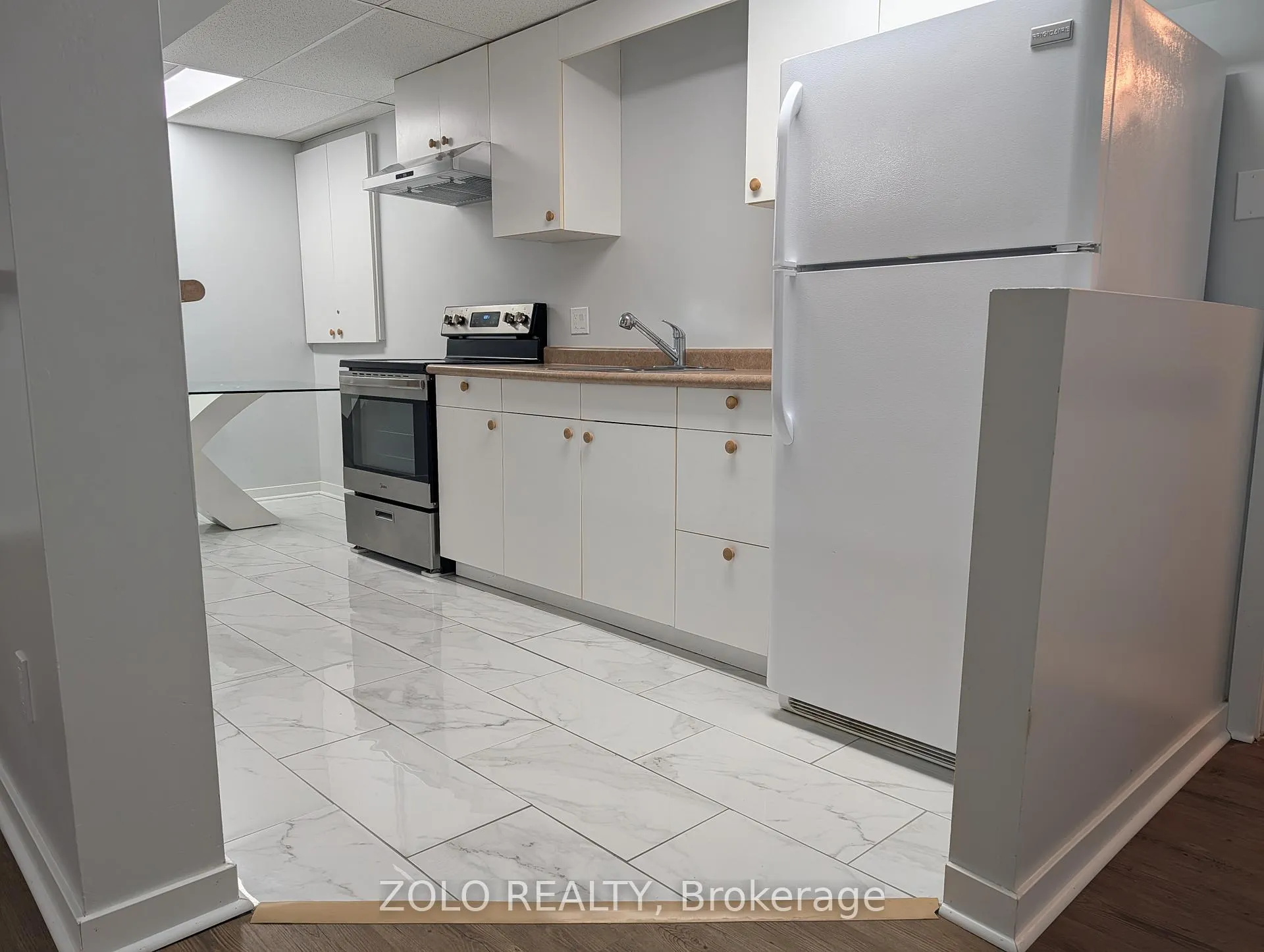 Photo 3 of Unit LOWER, 31 Buchanan Street, Barrie, Grove East — HOMEH