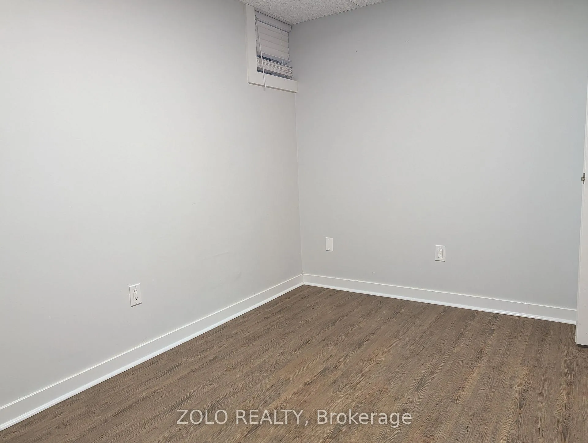 Photo 5 of Unit LOWER, 31 Buchanan Street, Barrie, Grove East — HOMEH