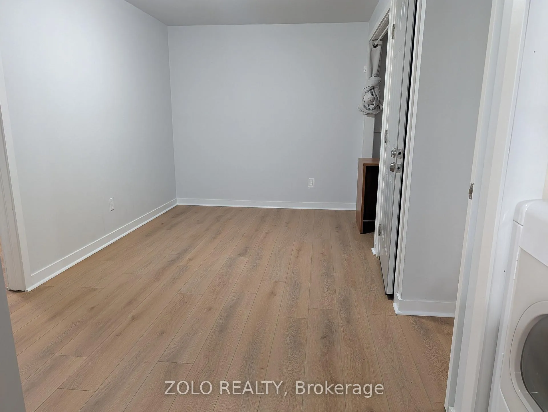 Photo 12 of Unit LOWER, 31 Buchanan Street, Barrie, Grove East — HOMEH