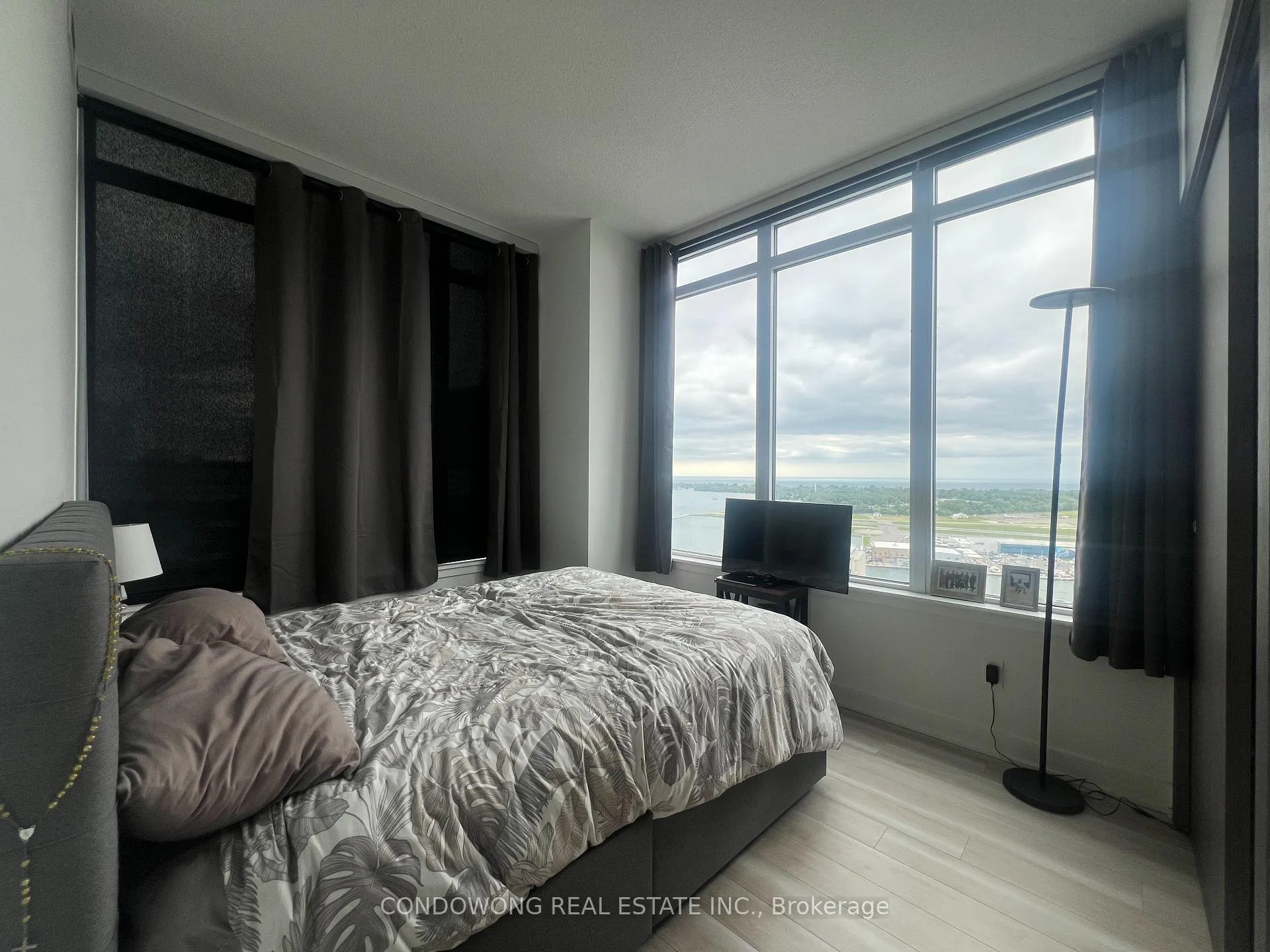 Photo 5 of Unit 3315, 17 Bathurst Street, Toronto, Waterfront Communities — HOMEH