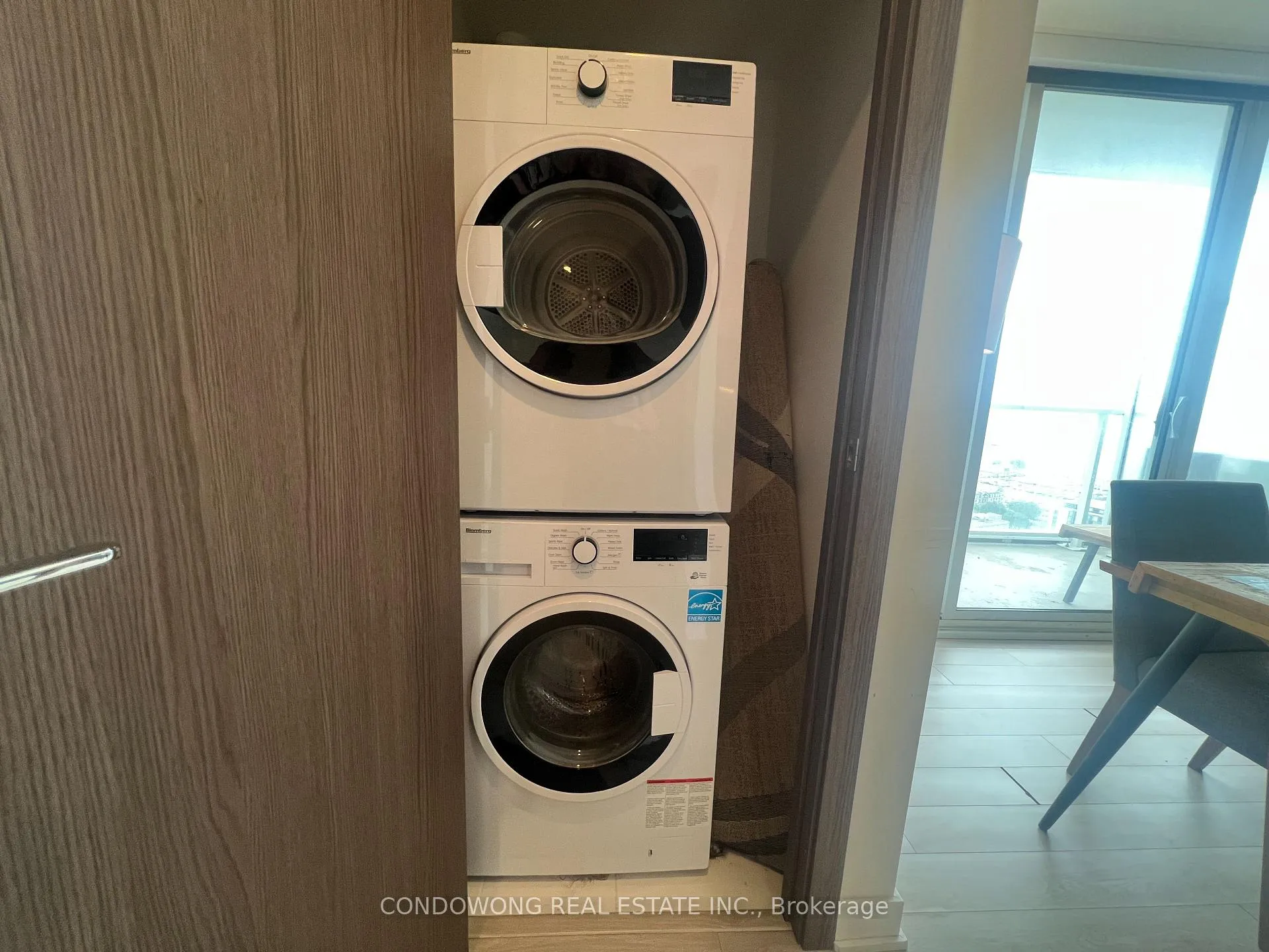 Photo 8 of Unit 3315, 17 Bathurst Street, Toronto, Waterfront Communities — HOMEH