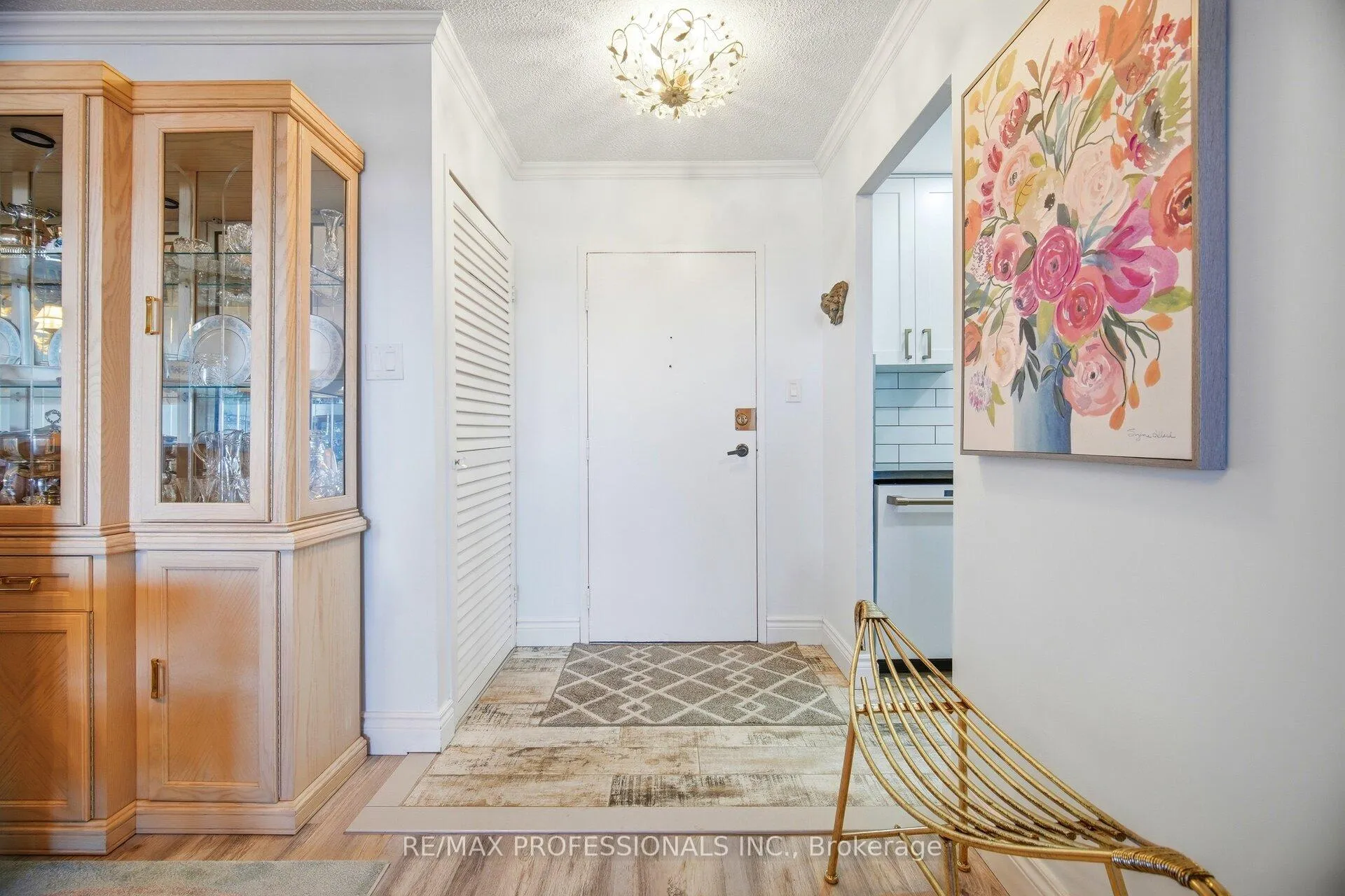 Photo 8 of Unit 705, 299 Mill Road, Etobicoke, Markland Wood — HOMEH
