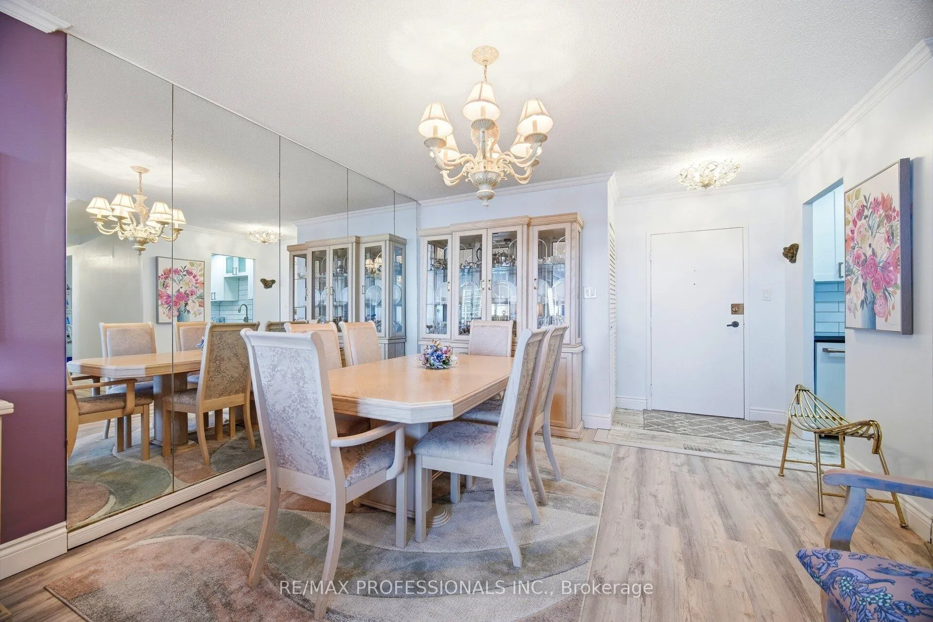 Photo 10 of Unit 705, 299 Mill Road, Etobicoke, Markland Wood — HOMEH