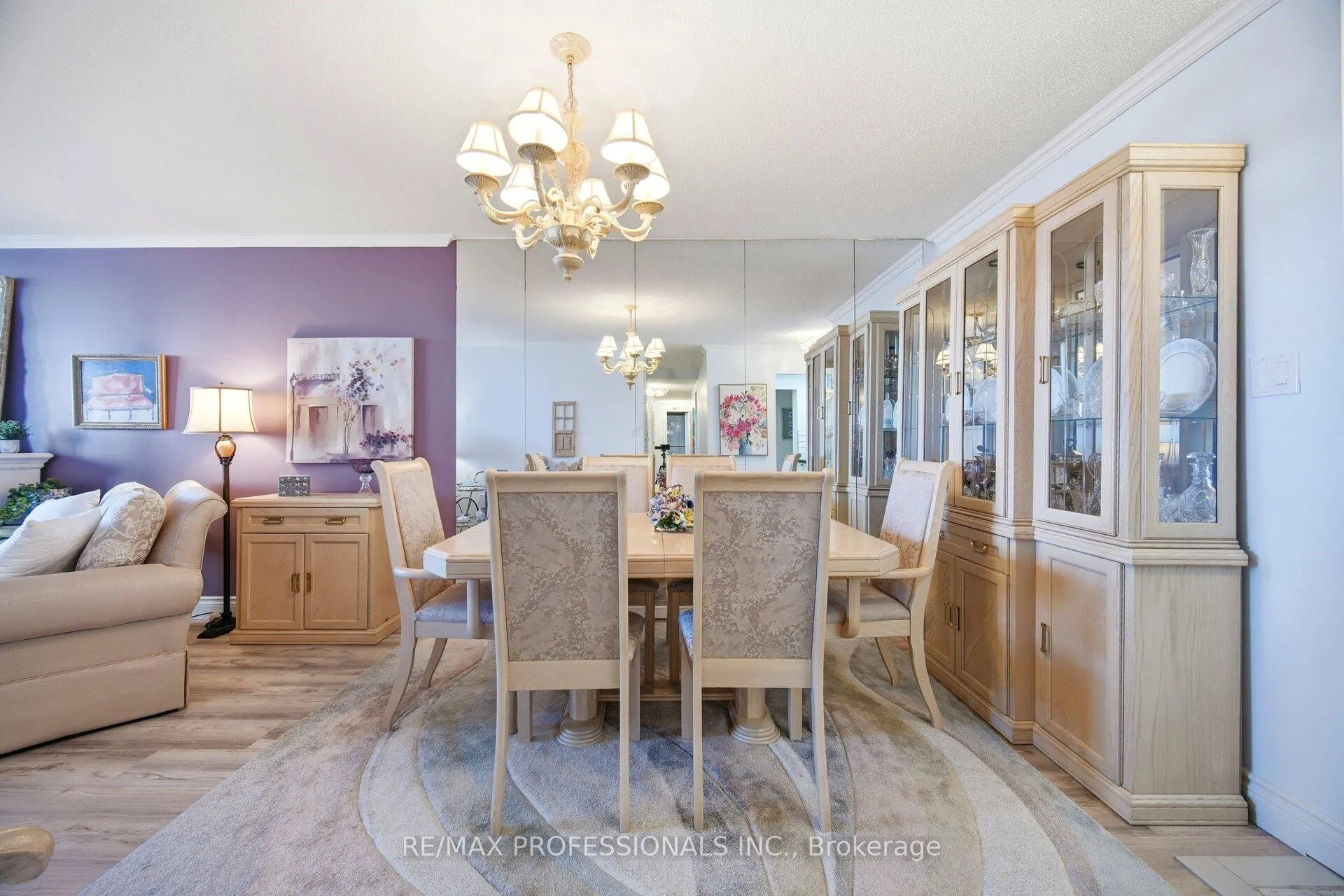 Photo 12 of Unit 705, 299 Mill Road, Etobicoke, Markland Wood — HOMEH