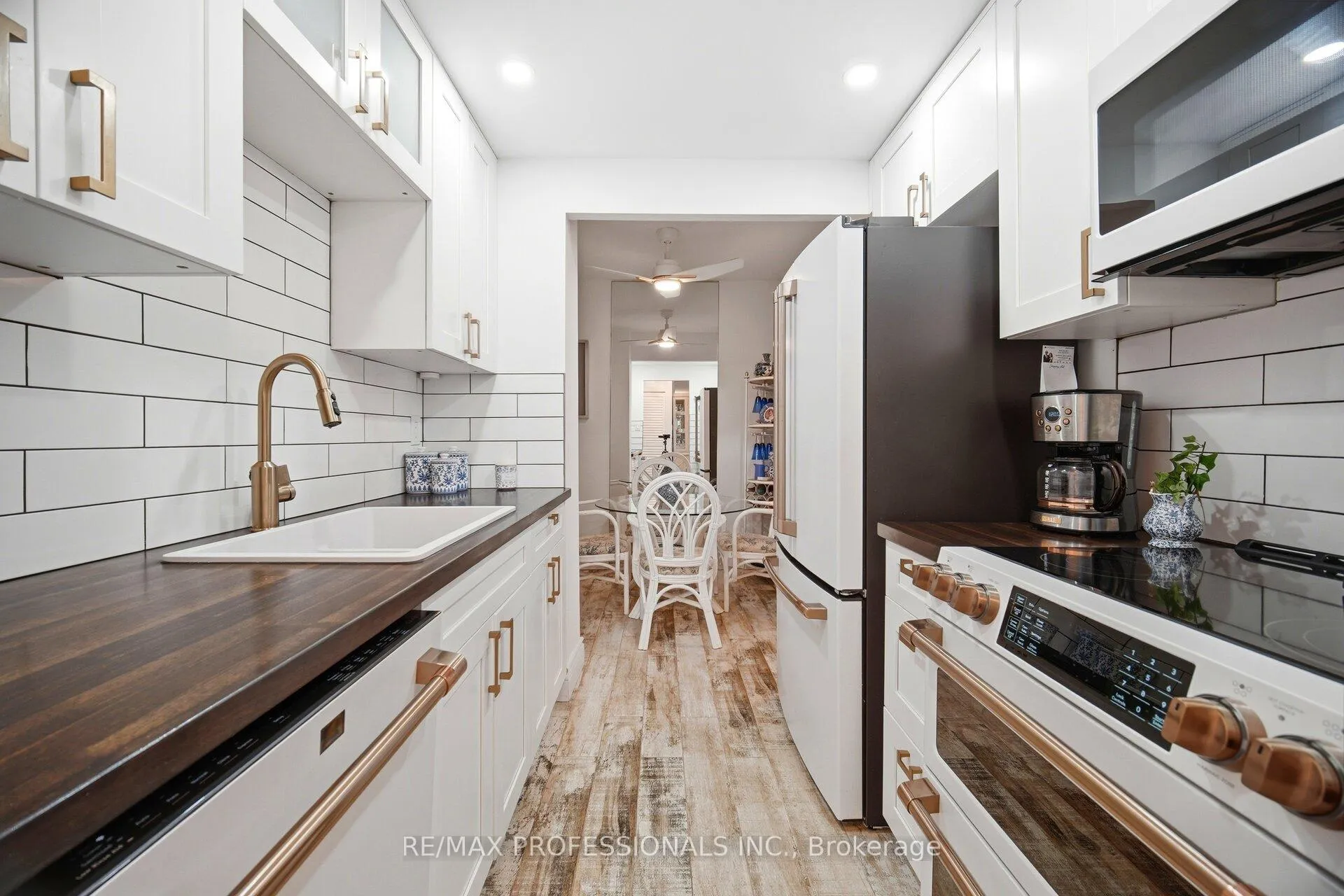 Photo 21 of Unit 705, 299 Mill Road, Etobicoke, Markland Wood — HOMEH