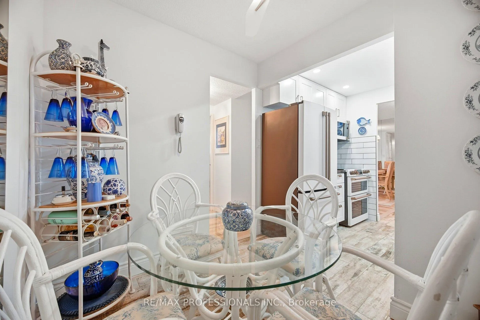 Photo 24 of Unit 705, 299 Mill Road, Etobicoke, Markland Wood — HOMEH
