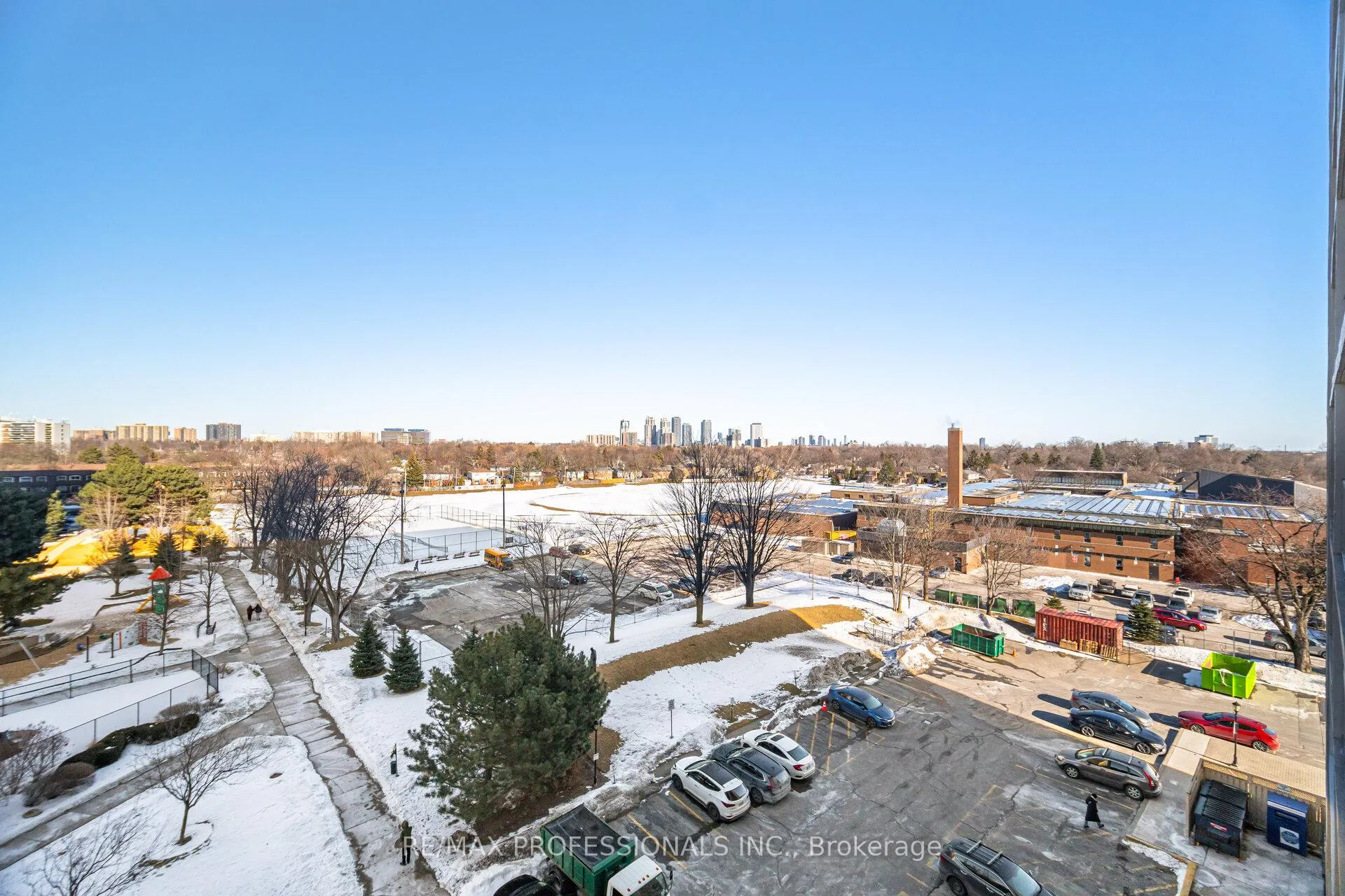 Photo 33 of Unit 705, 299 Mill Road, Etobicoke, Markland Wood — HOMEH