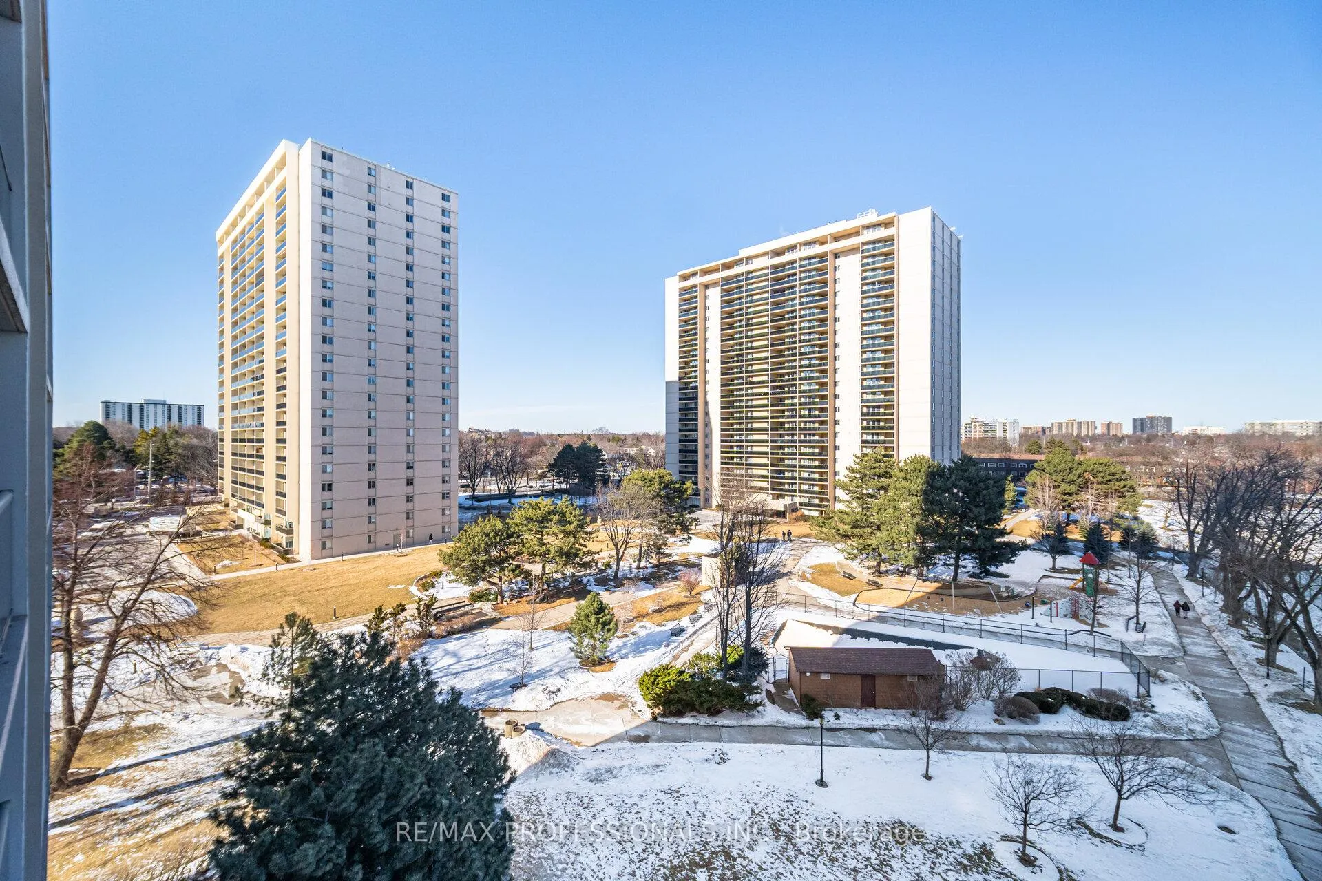 Photo 34 of Unit 705, 299 Mill Road, Etobicoke, Markland Wood — HOMEH