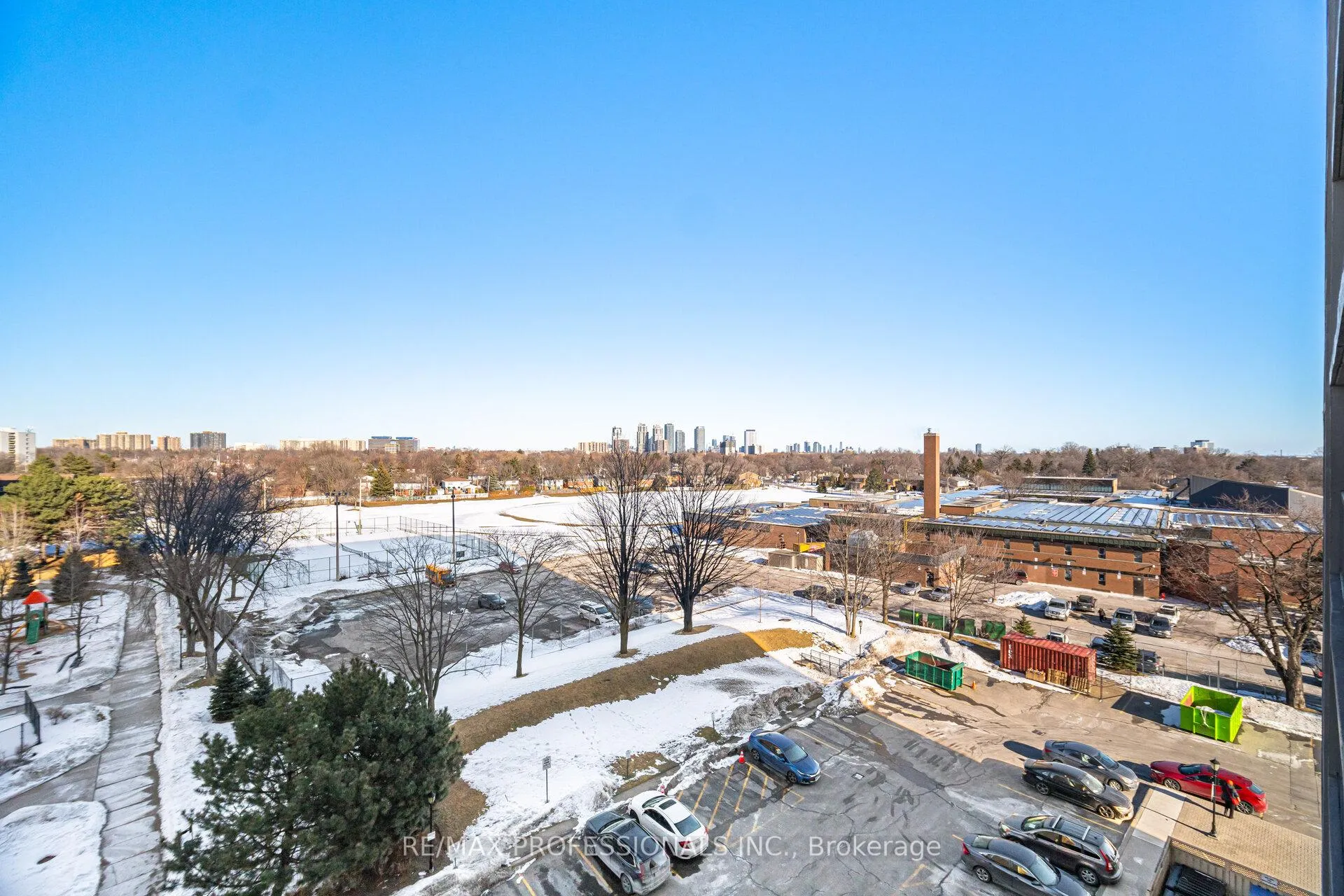 Photo 44 of Unit 705, 299 Mill Road, Etobicoke, Markland Wood — HOMEH