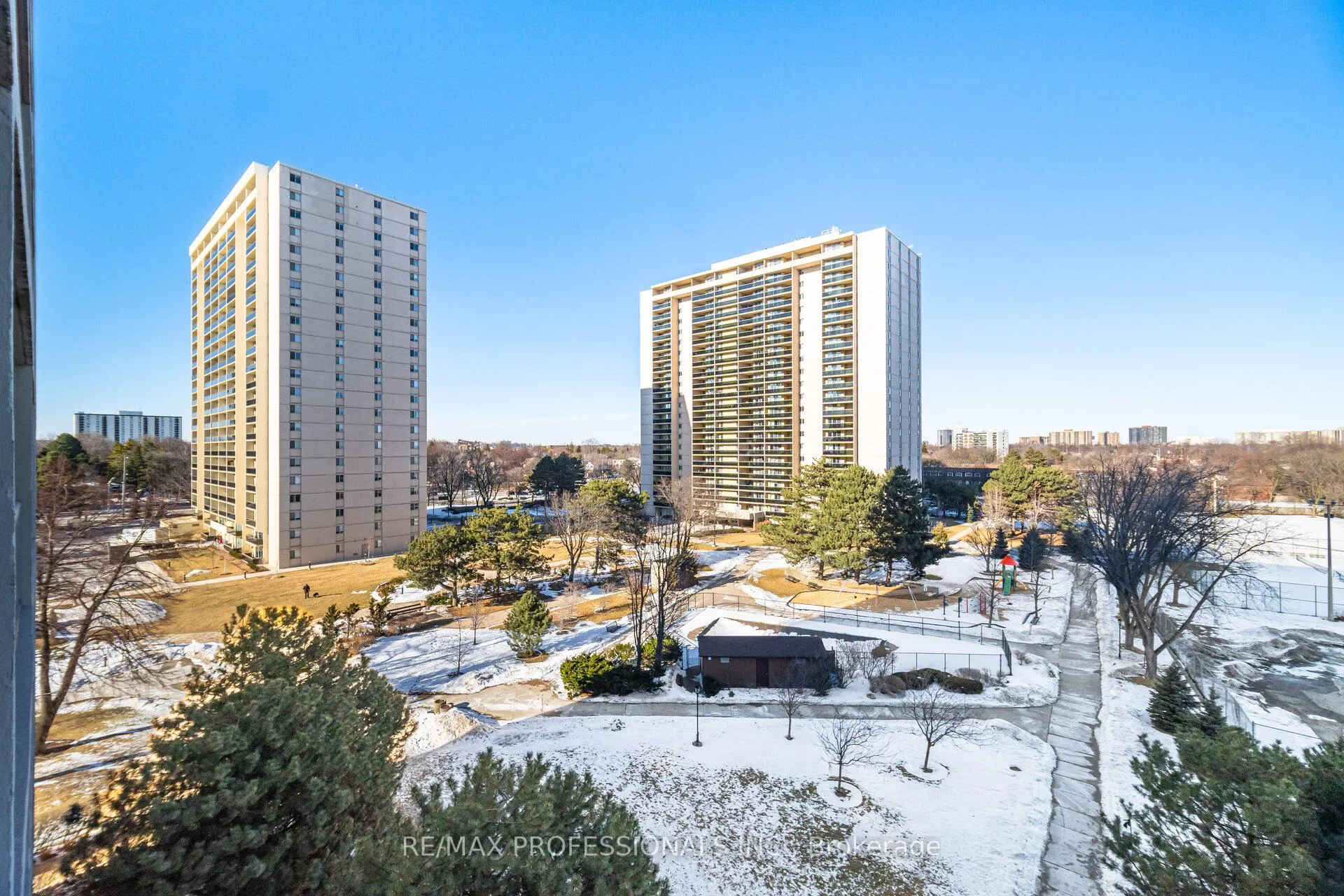Photo 45 of Unit 705, 299 Mill Road, Etobicoke, Markland Wood — HOMEH
