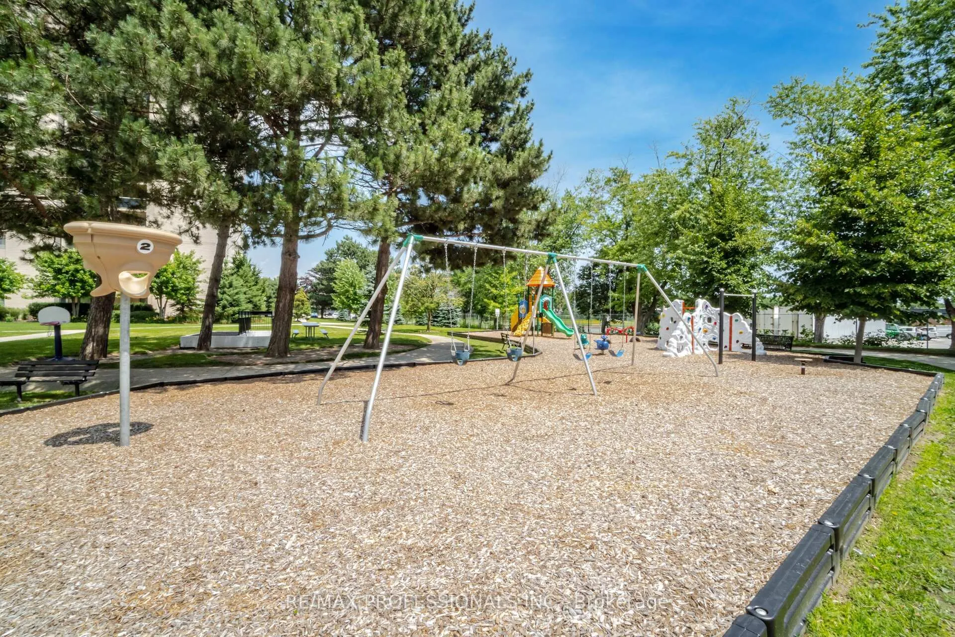 Photo 47 of Unit 705, 299 Mill Road, Etobicoke, Markland Wood — HOMEH