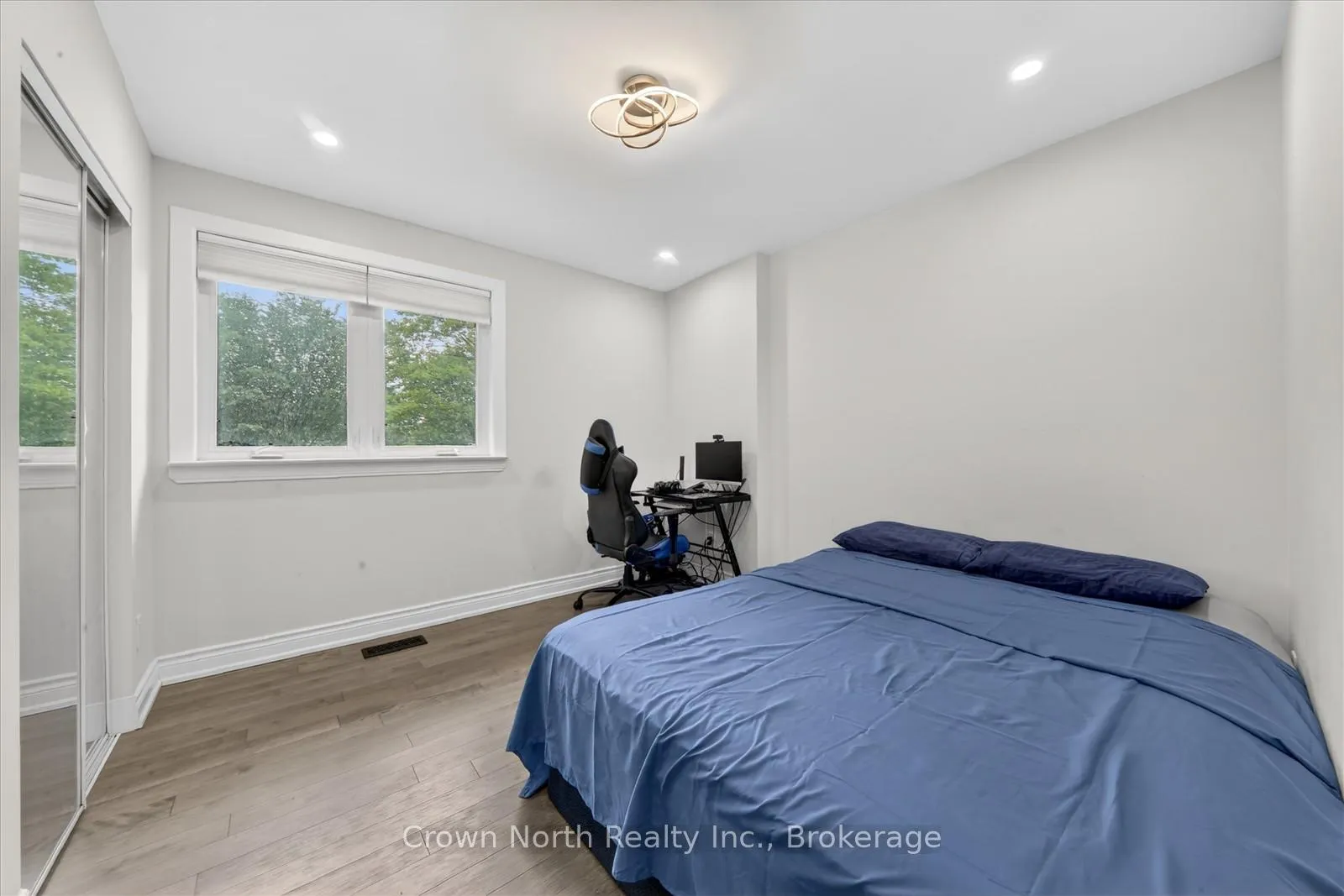 Photo 21 of 85 Portico Drive, Scarborough, Woburn — HOMEH
