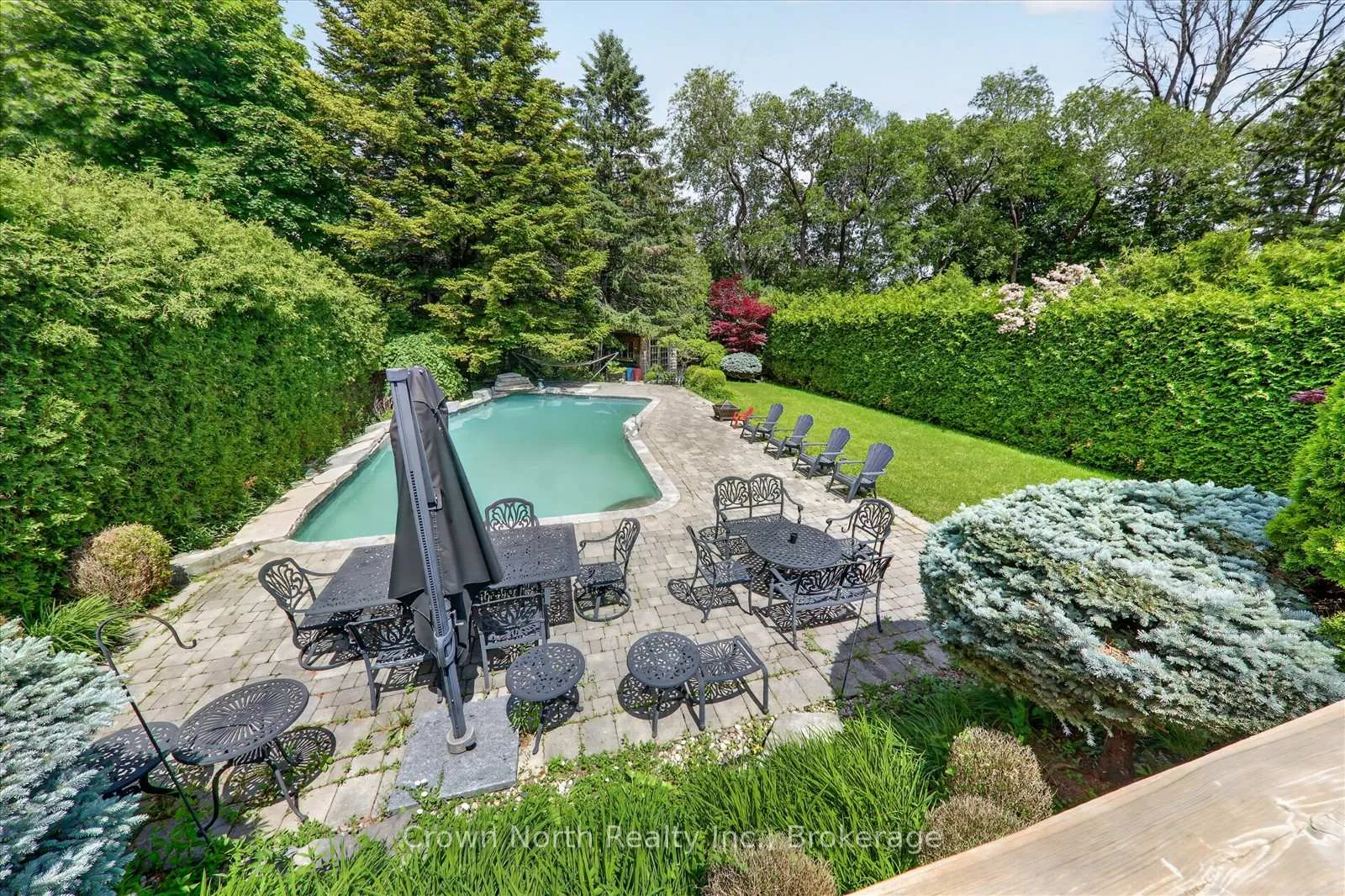 Photo 35 of 85 Portico Drive, Scarborough, Woburn — HOMEH