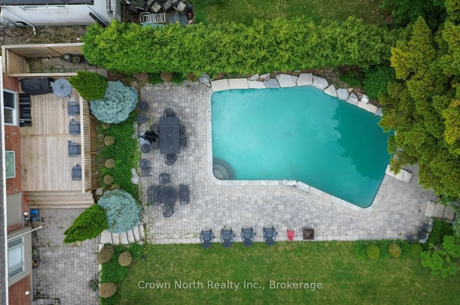 Photo 41 of 85 Portico Drive, Scarborough, Woburn — HOMEH