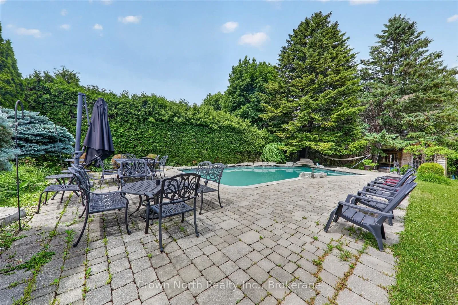 Photo 42 of 85 Portico Drive, Scarborough, Woburn — HOMEH
