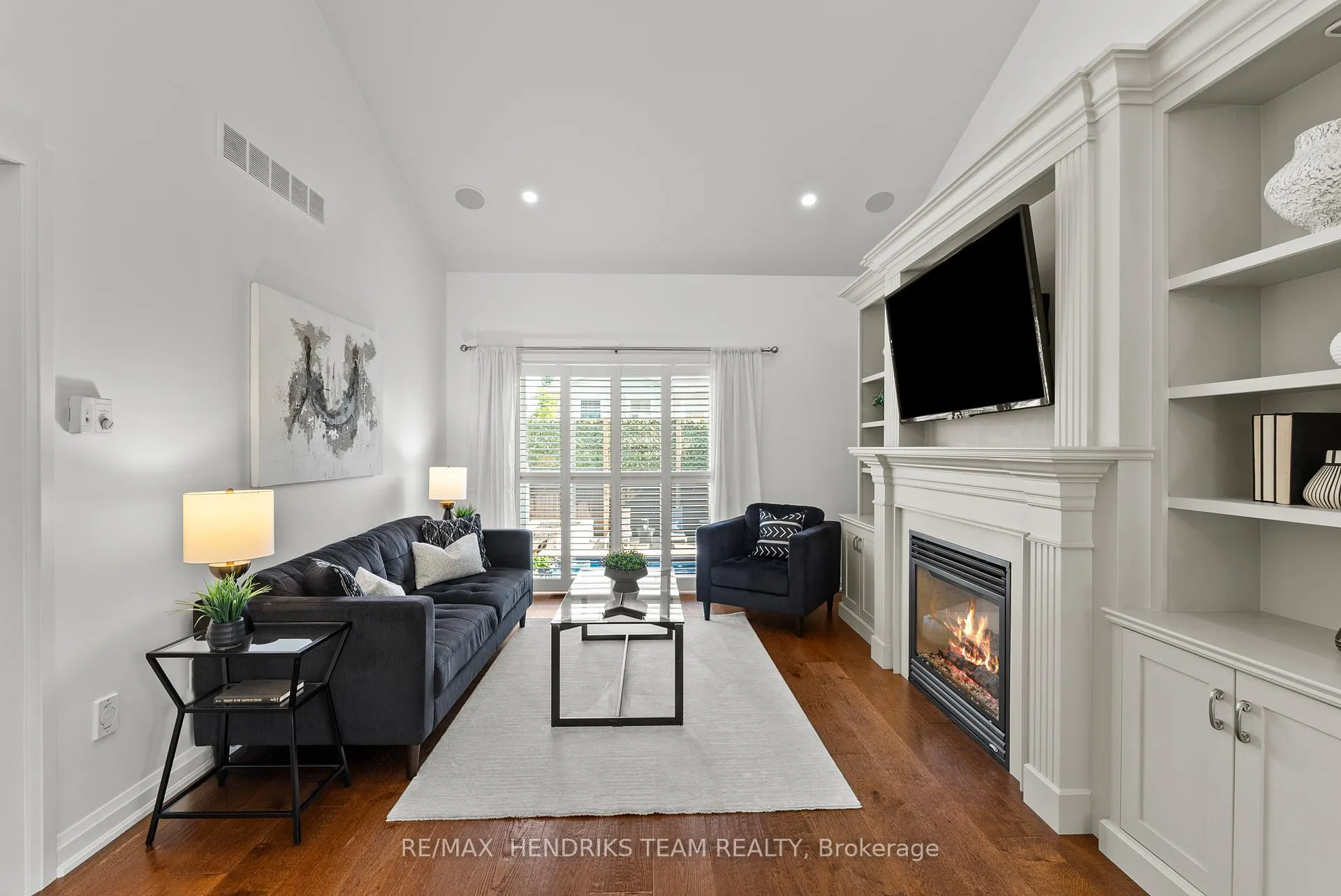 Photo 14 of 85 Videl Crescent N, St. Catharines, Grapeview — HOMEH