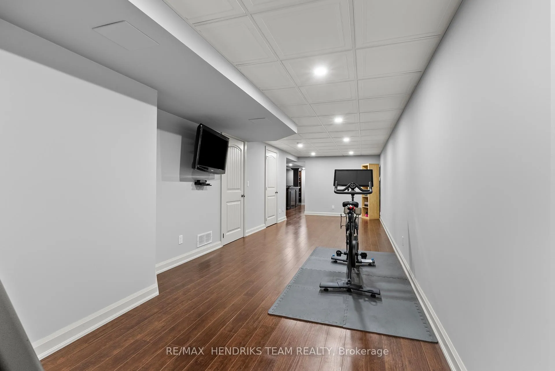 Photo 36 of 85 Videl Crescent N, St. Catharines, Grapeview — HOMEH