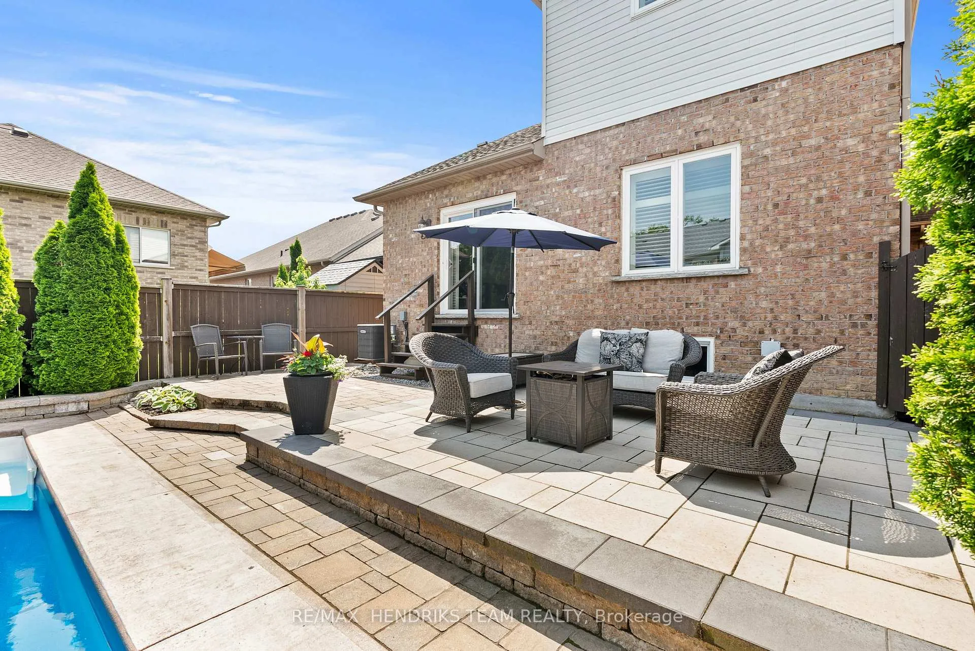Photo 40 of 85 Videl Crescent N, St. Catharines, Grapeview — HOMEH