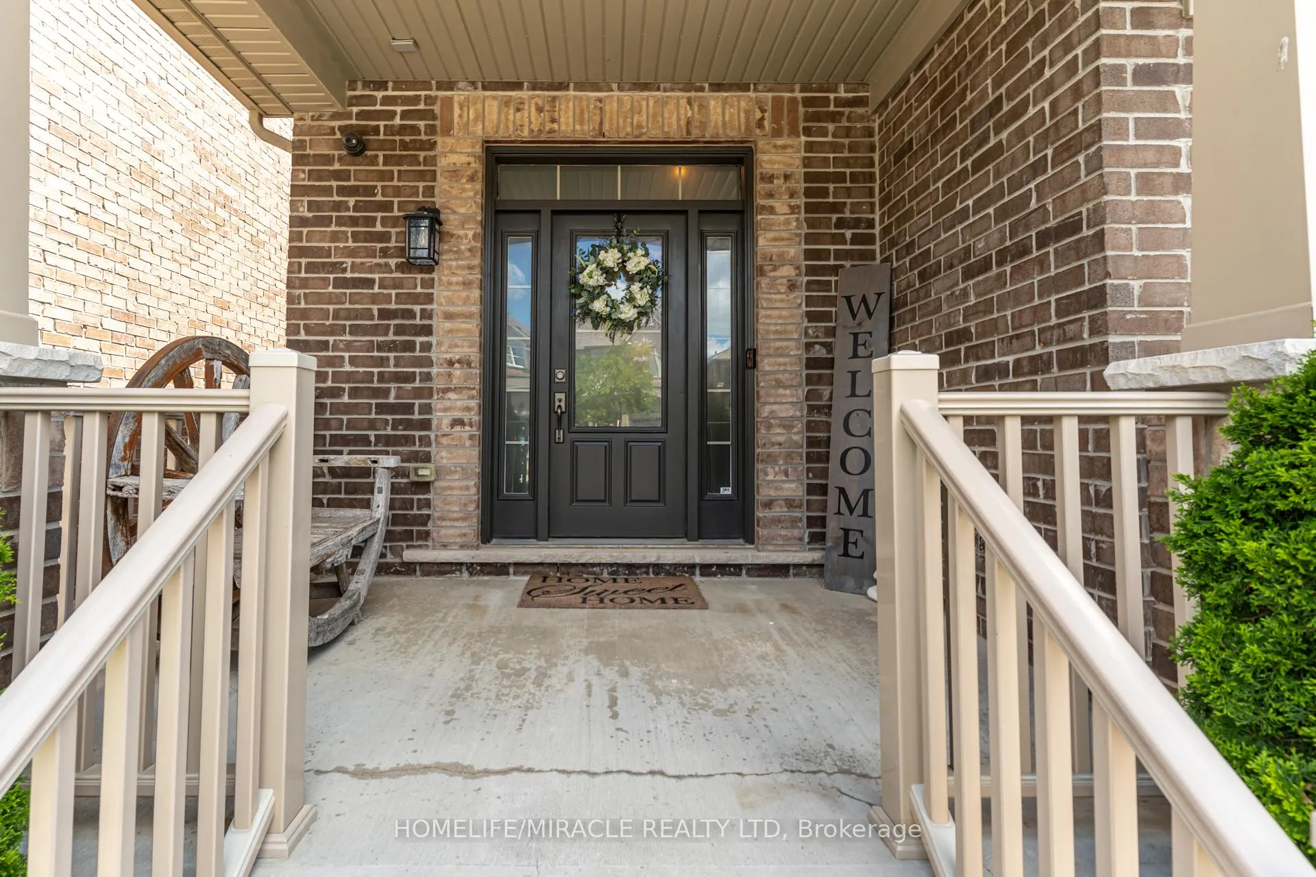 Photo 3 of 45 Burke Street, New Tecumseth, Alliston — HOMEH