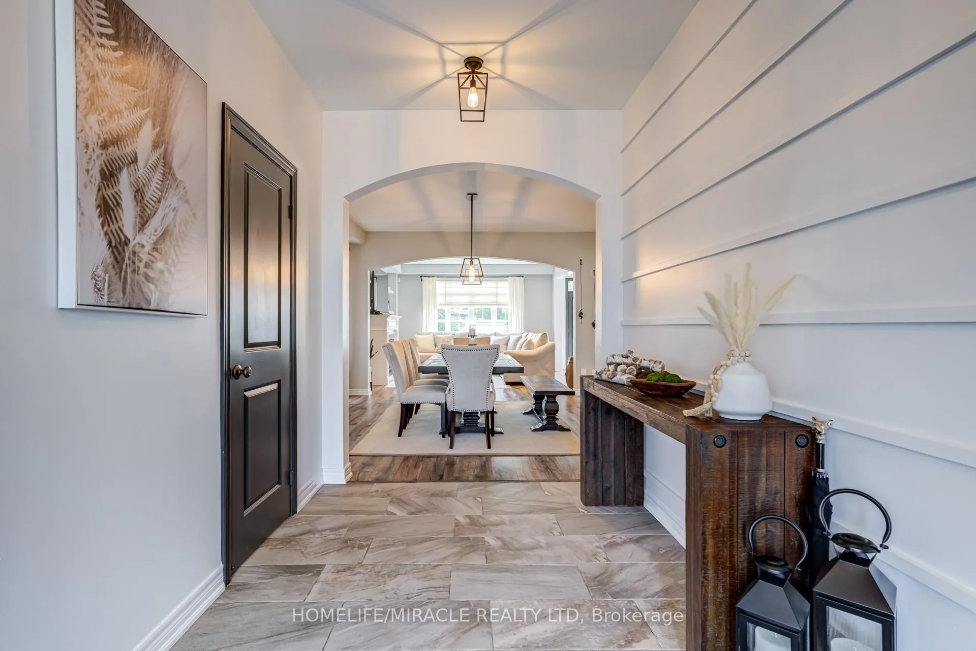 Photo 6 of 45 Burke Street, New Tecumseth, Alliston — HOMEH