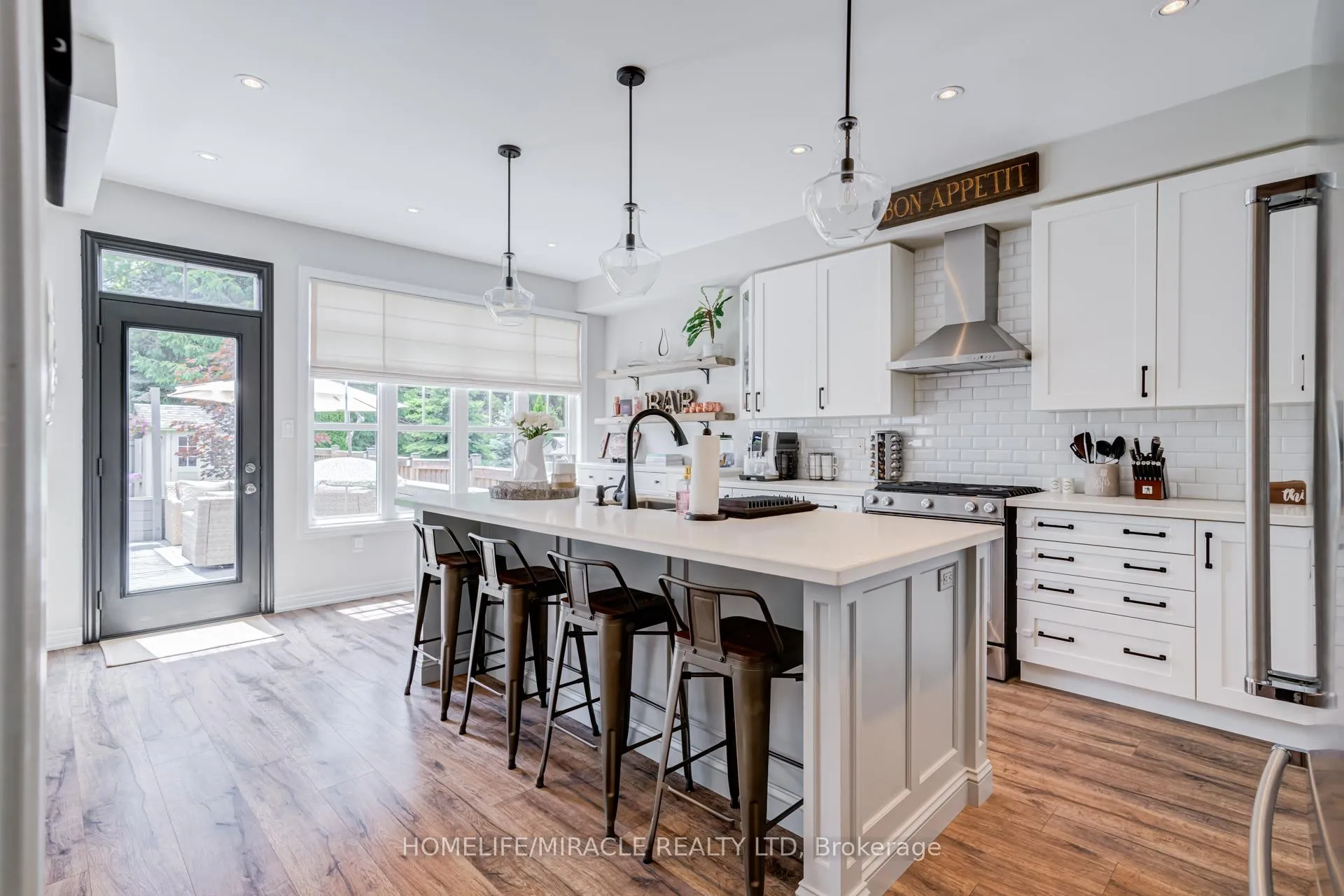 Photo 9 of 45 Burke Street, New Tecumseth, Alliston — HOMEH