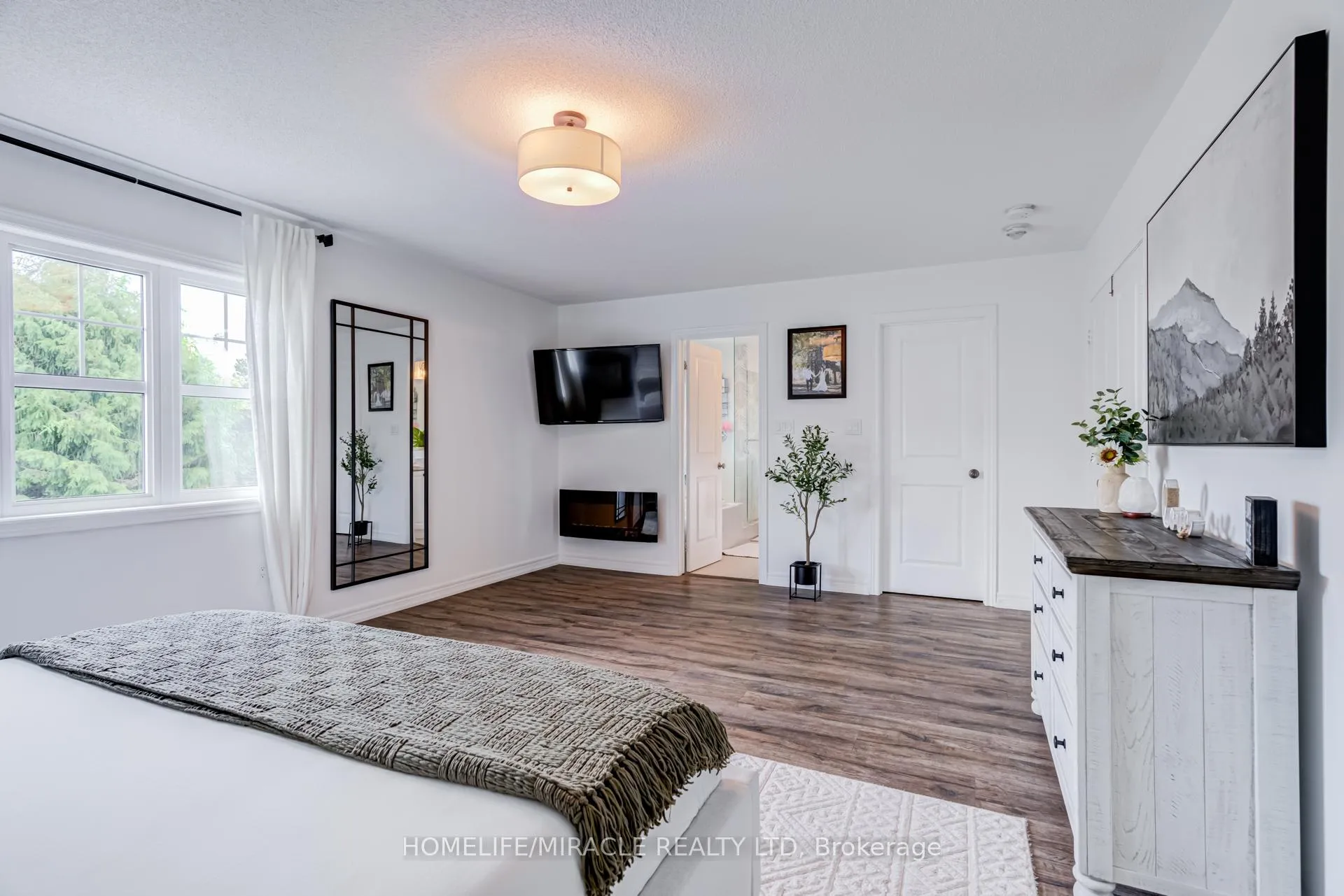 Photo 20 of 45 Burke Street, New Tecumseth, Alliston — HOMEH
