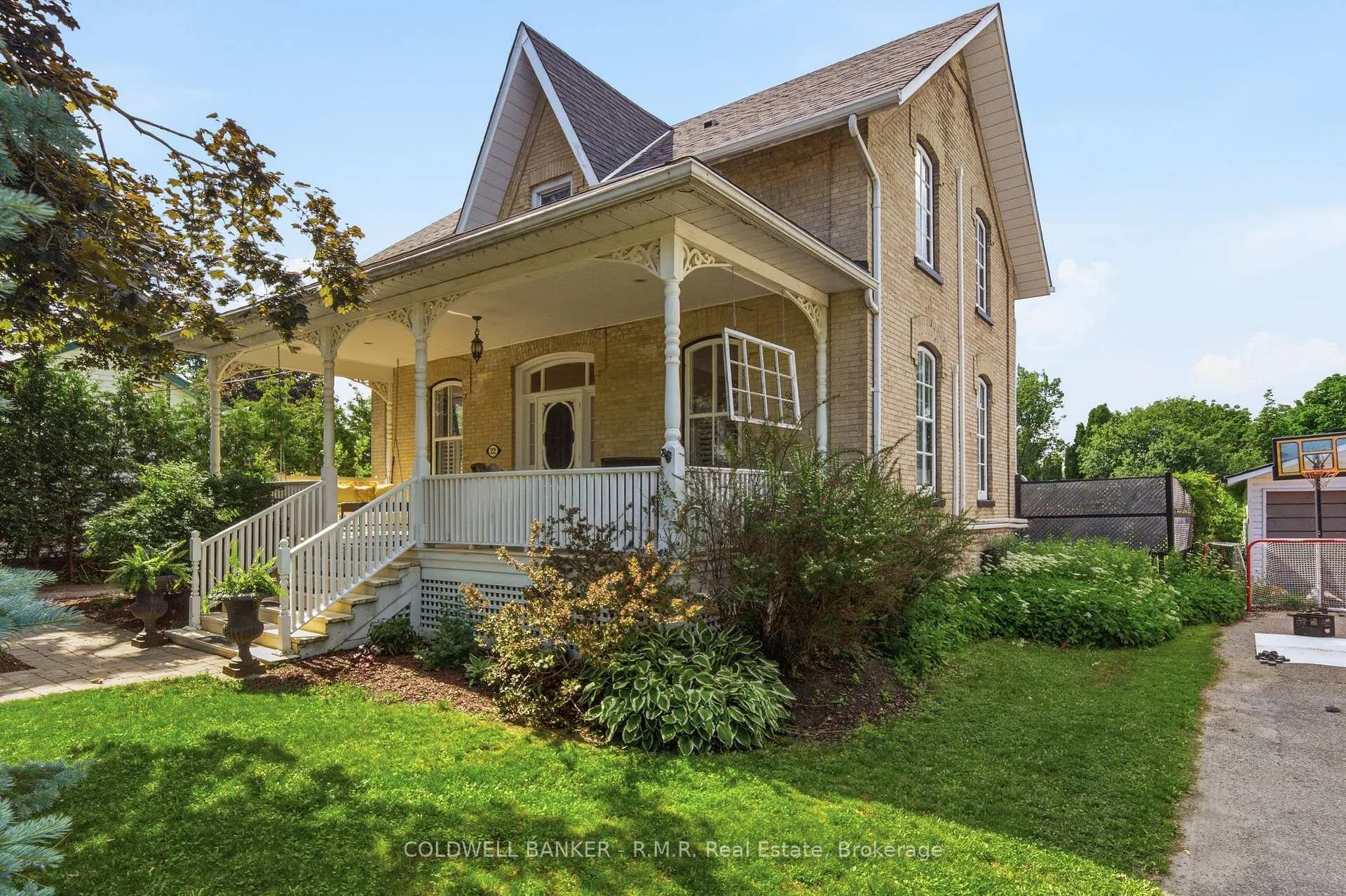 Photo 3 of 22 Elgin Street, Kawartha Lakes, Lindsay — HOMEH