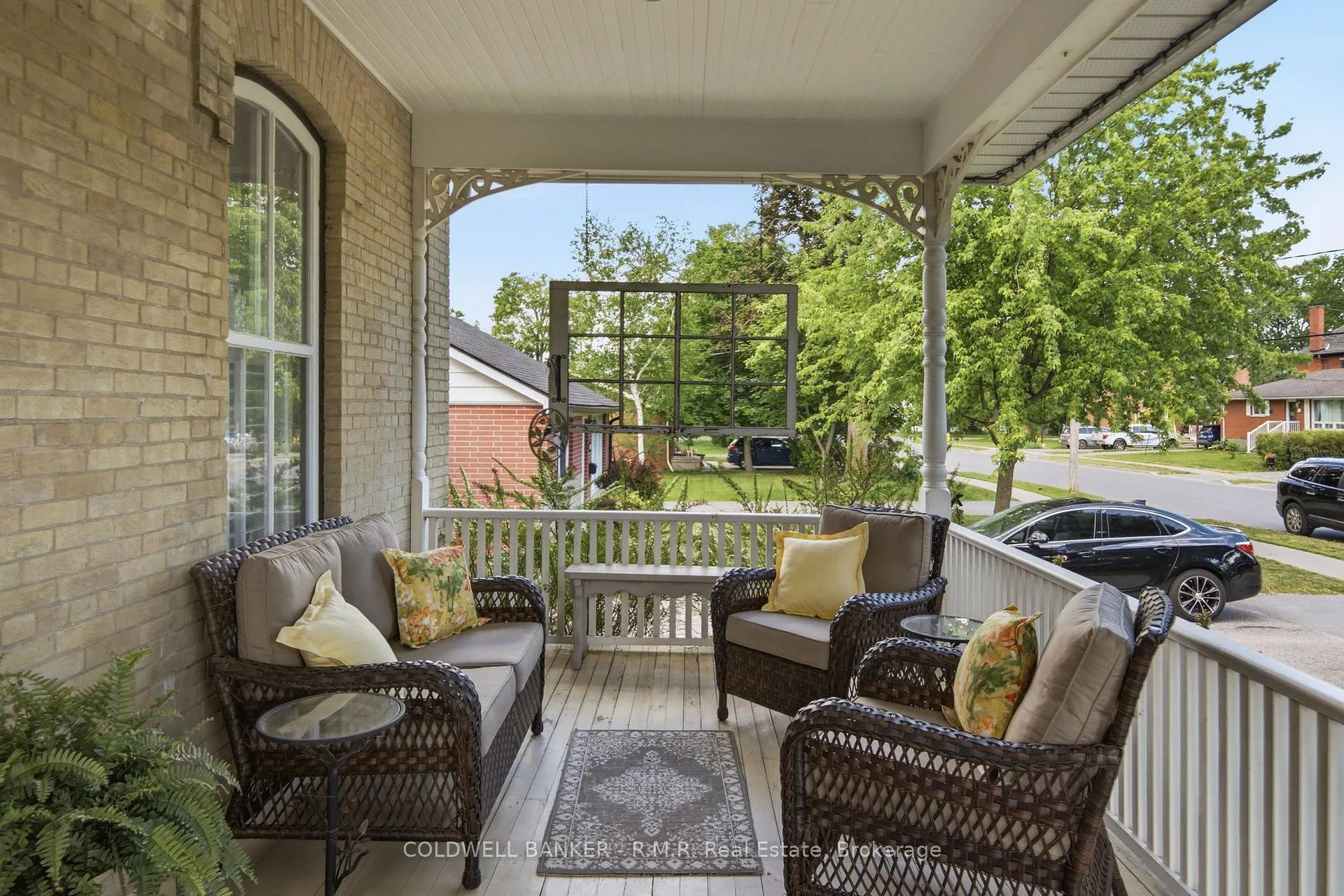 Photo 5 of 22 Elgin Street, Kawartha Lakes, Lindsay — HOMEH