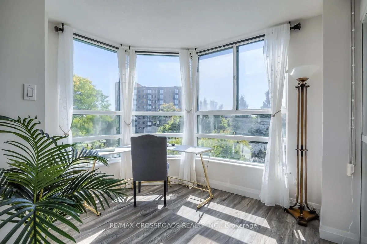 Photo 10 of Unit 304, 7825 Bayview Avenue, Markham, Aileen-Willowbrook — HOMEH