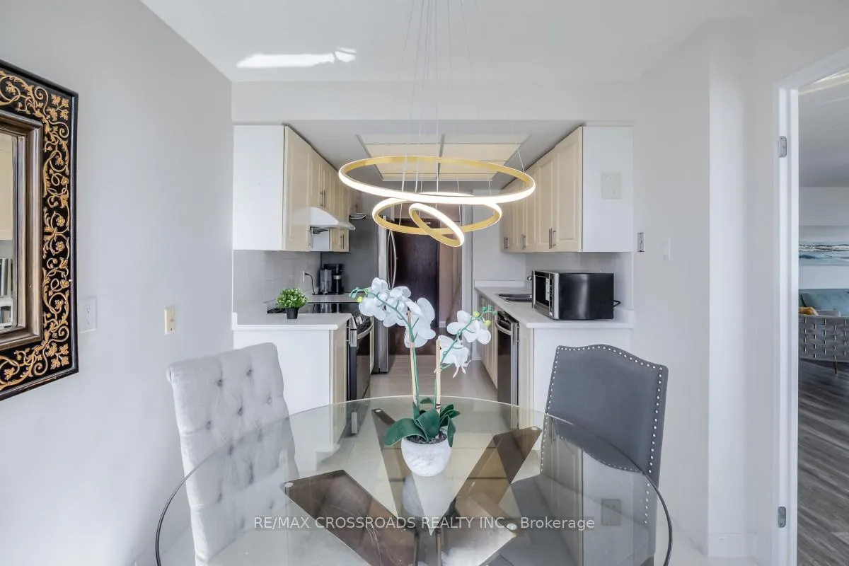 Photo 15 of Unit 304, 7825 Bayview Avenue, Markham, Aileen-Willowbrook — HOMEH