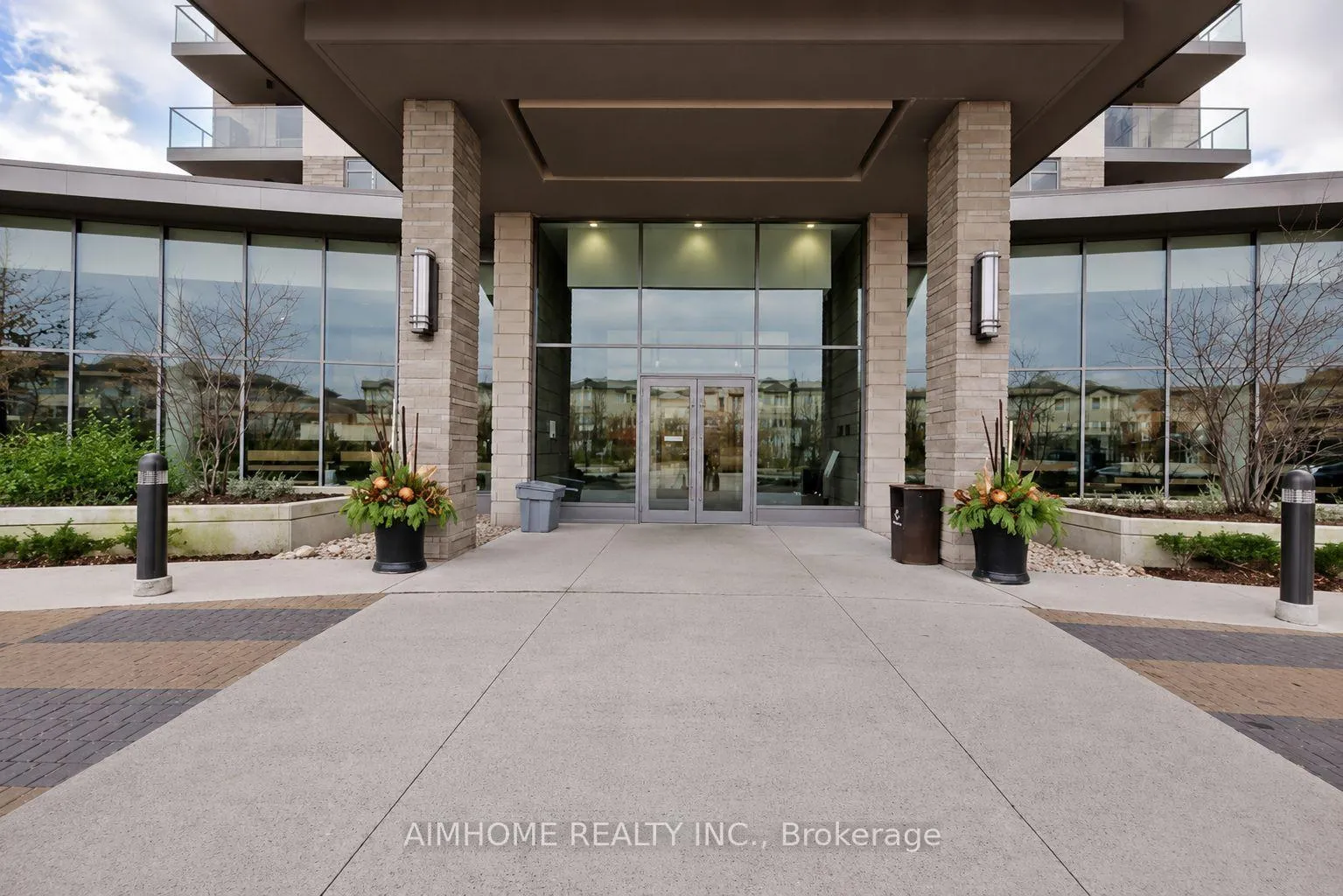 Photo 2 of Unit 1201, 273 South Park Road, Markham, Commerce Valley — HOMEH