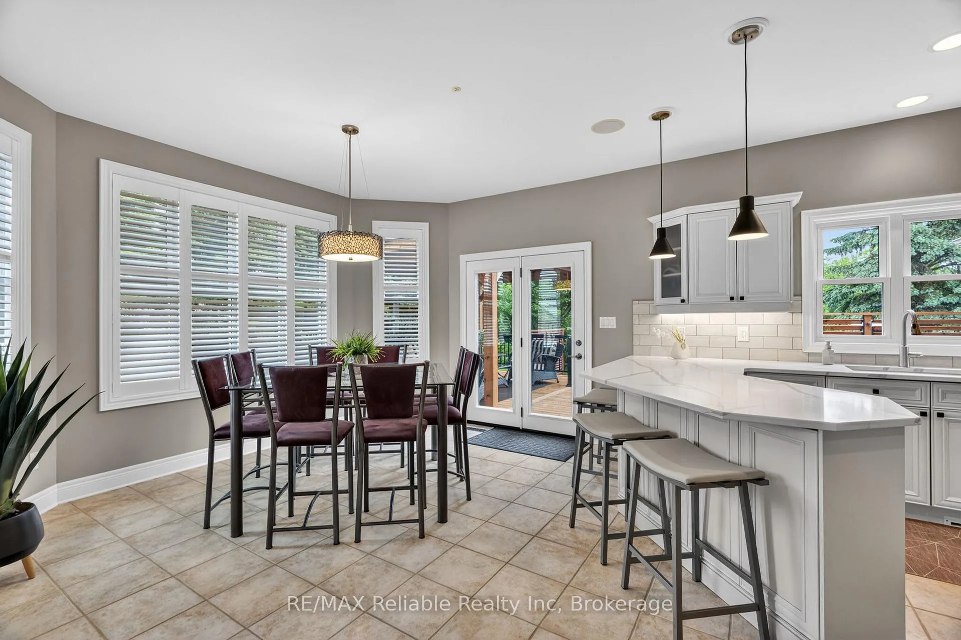 Photo 13 of 11 Harbour Court, Bluewater, Bayfield — HOMEH