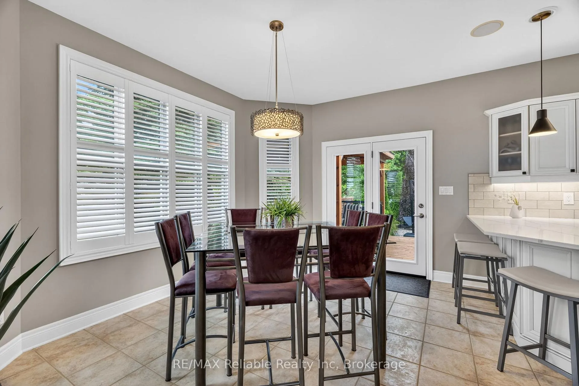 Photo 14 of 11 Harbour Court, Bluewater, Bayfield — HOMEH