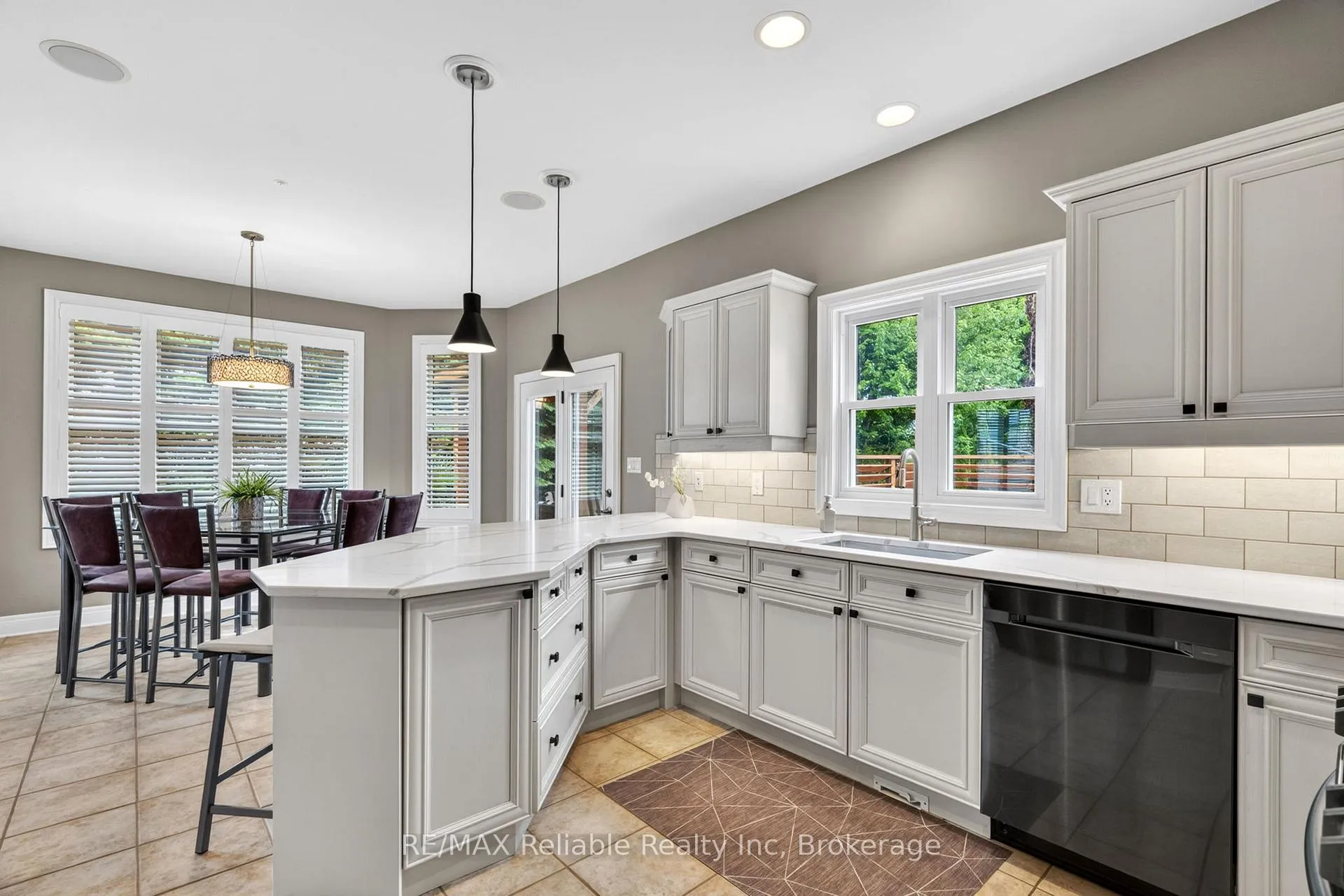 Photo 17 of 11 Harbour Court, Bluewater, Bayfield — HOMEH